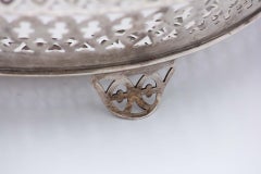 Silver fruit bowl with rack