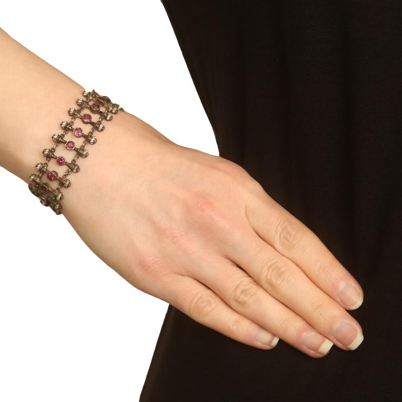 Silber Granat Arts & Crafts Armband Brosche & Ring Set Buff Top Rd Antike 6 1/4 im Zustand „Gut“ in Greensboro, NC