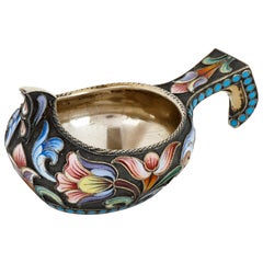 Russisches Kovsh aus Silber, vergoldet und mit Cloisonné-Emaille von Semenova