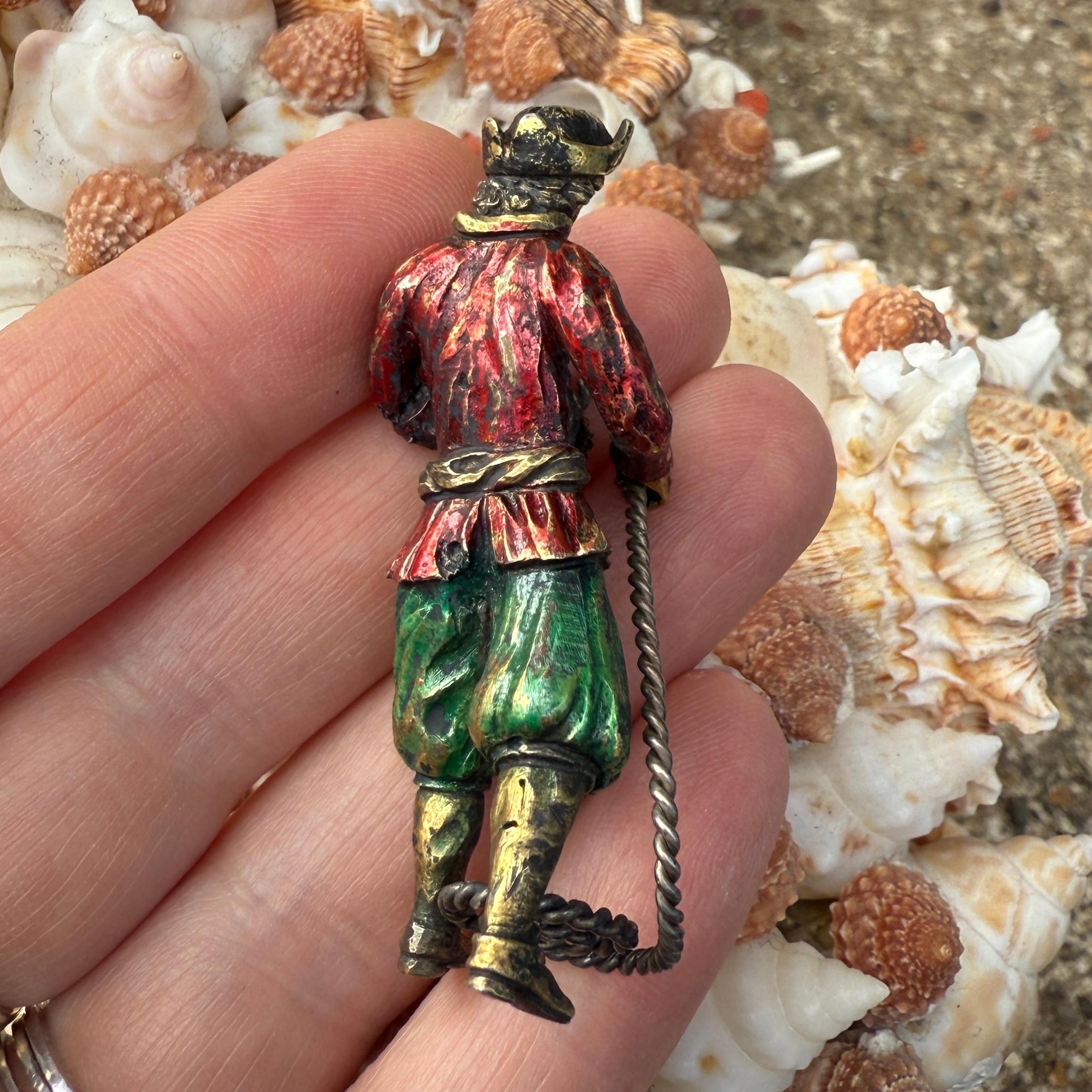 Figura di marinaio in argento dorato e smalto da un Nef. Tedesco, inizio XVII secolo in vendita 2