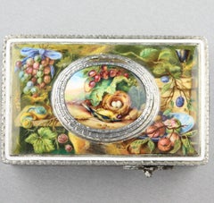 Memento-Mori-Singvogelkasten von Karl Griesbaum, Silber vergoldet und mit Emailmalerei versehen