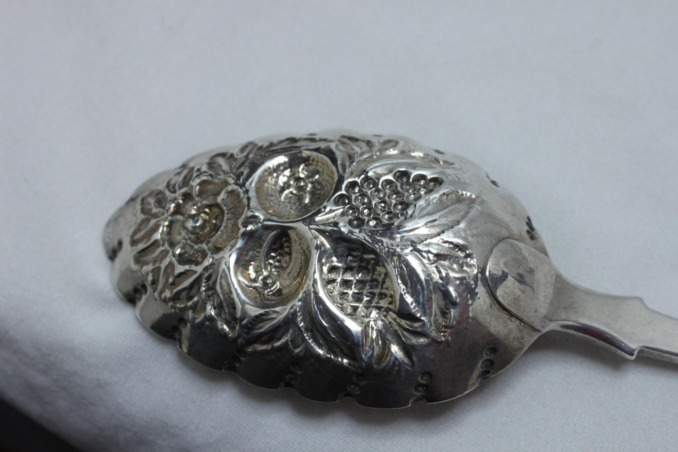 English Silver gilt berry spoon by James and Josiah Williams Exeter 1861 For Sale