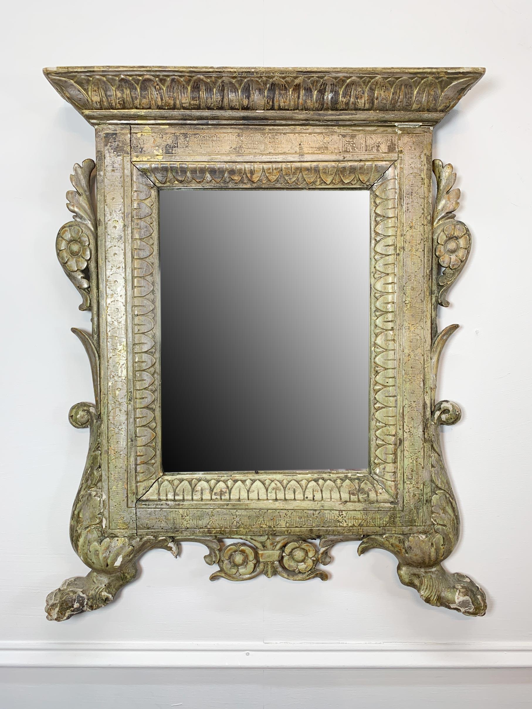 Baroque Miroir mural italien en bois sculpté et argenté 18ème siècle en vente