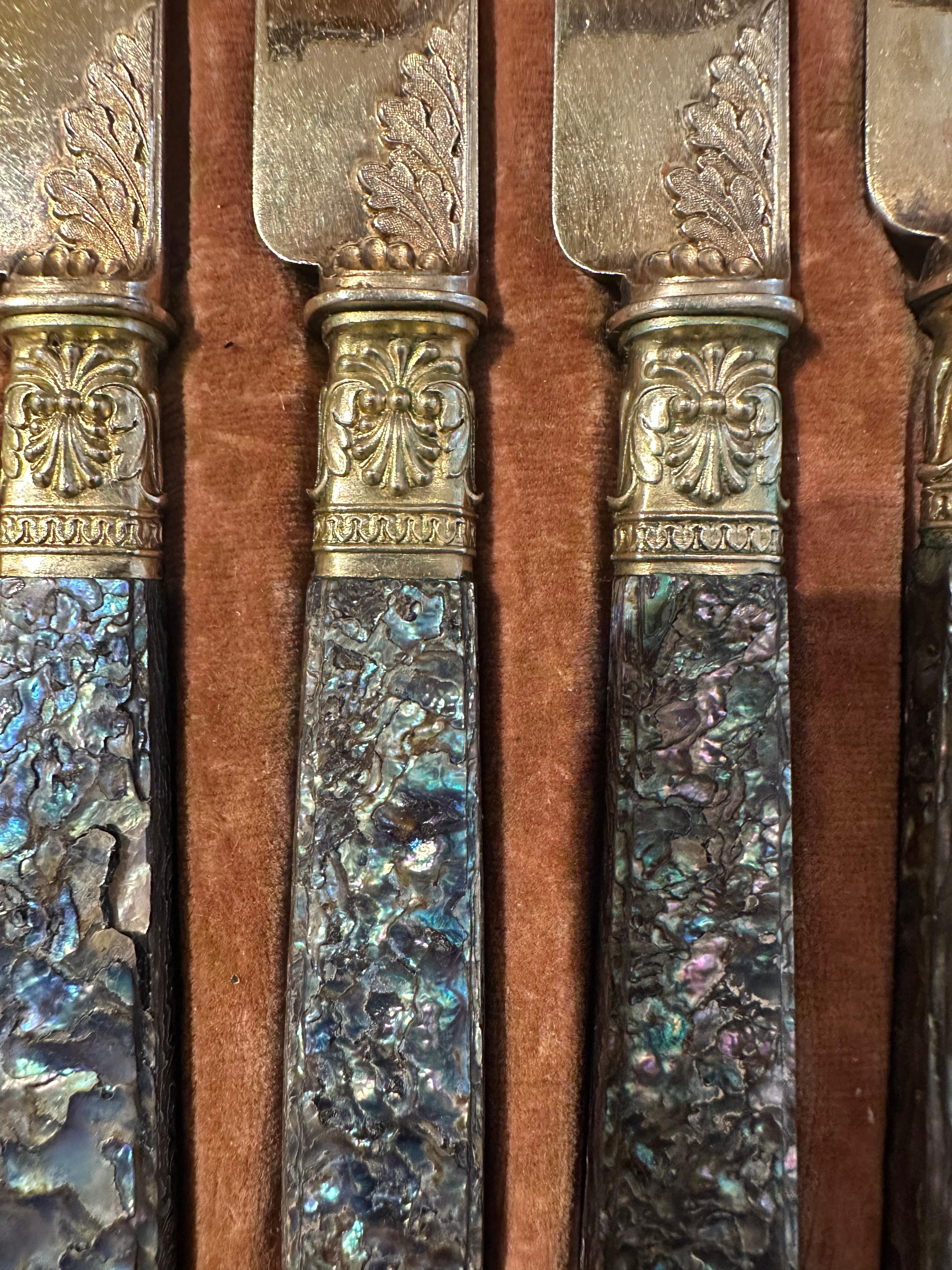 Silber vergoldete Dessertmesser mit Perlmuttgriffen, 19. Jahrhundert, Cardeilhac, 24er-Set, Set im Angebot 4