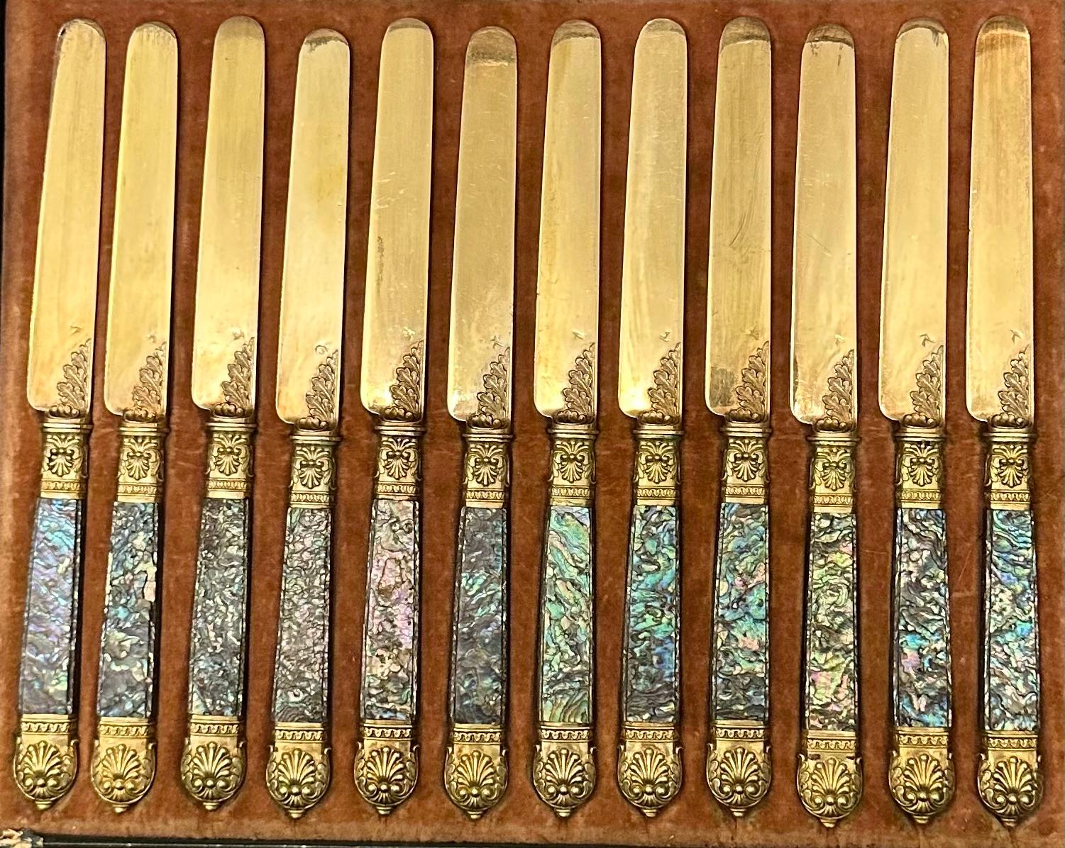 Silber vergoldete Dessertmesser mit Perlmuttgriffen, 19. Jahrhundert, Cardeilhac, 24er-Set, Set im Angebot 5