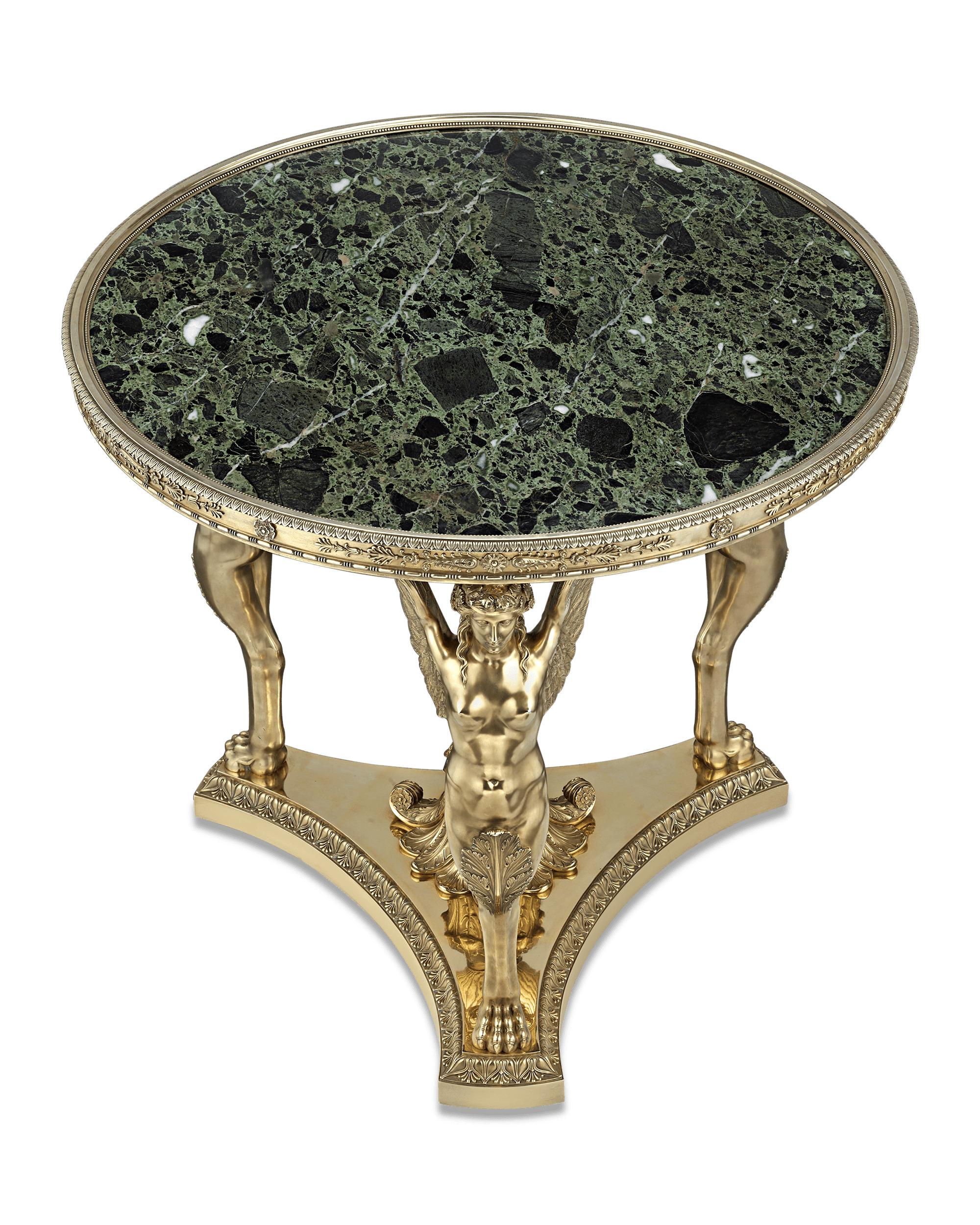 Silber-vergoldeter Ausstellungs-Teetisch von Maison Aucoc (Vergoldet) im Angebot