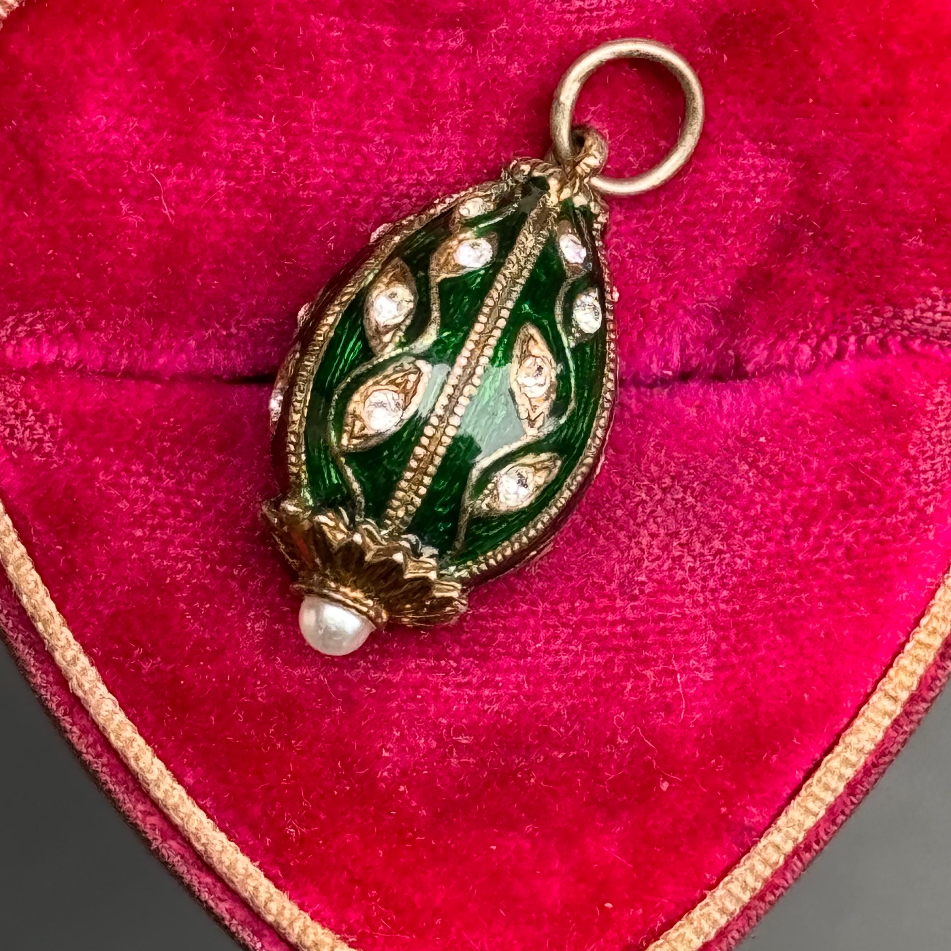 This exquisite pendant features silver gilt with vibrant green enamel, adorned with sparkling rhinestones. Reminiscent of imperial elegance, this pendant adds a touch of regal charm to any jewelry collection.
Dates :
Mid to late 20th century