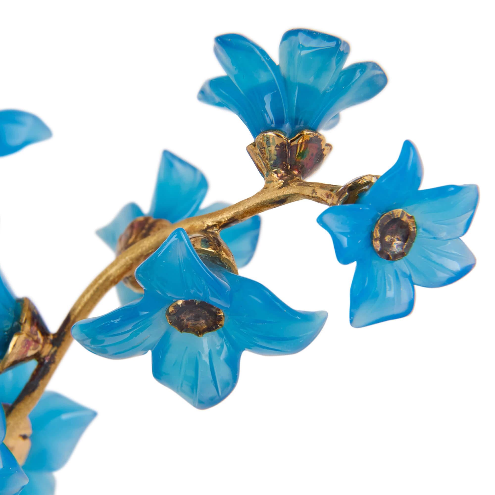 Modèle en argent et en vermeil, en cristal de roche et en verre pour la fleur de Bluet, dans le style de Fabergé Bon état - En vente à London, GB