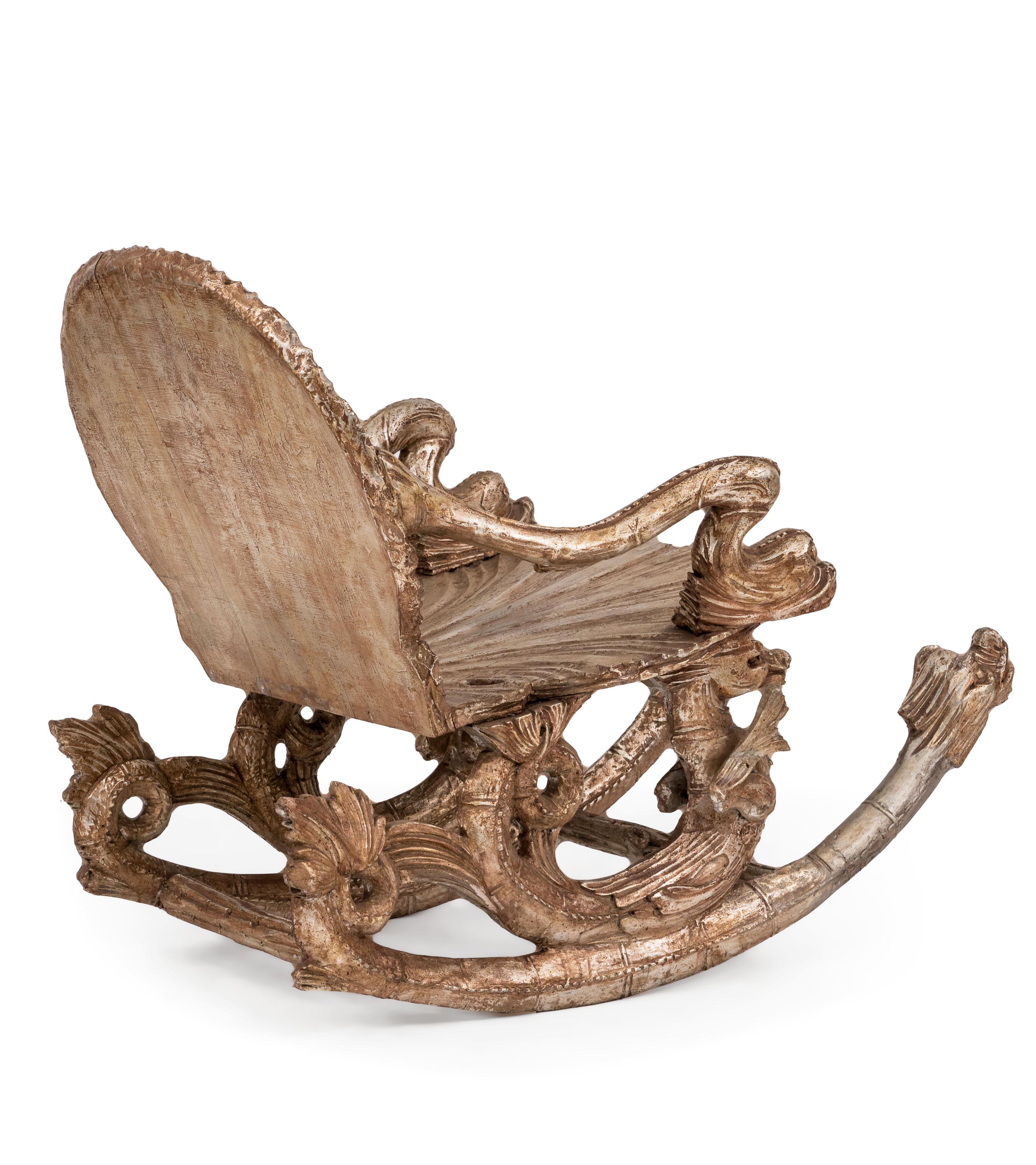 Italian Venetian Grotto Carved Seashell Rocker In Good Condition For Sale In New York, NY