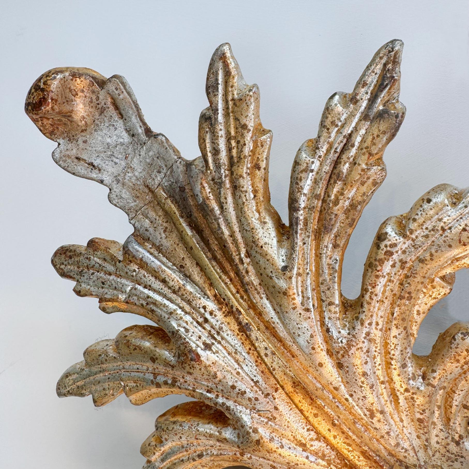 A. Silver Giltwood Florentine Flush Mount Light in vendita 4