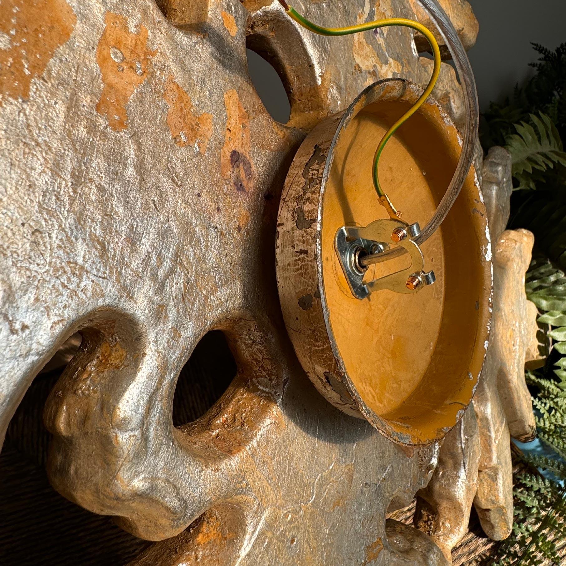 A. Silver Giltwood Florentine Flush Mount Light in vendita 5