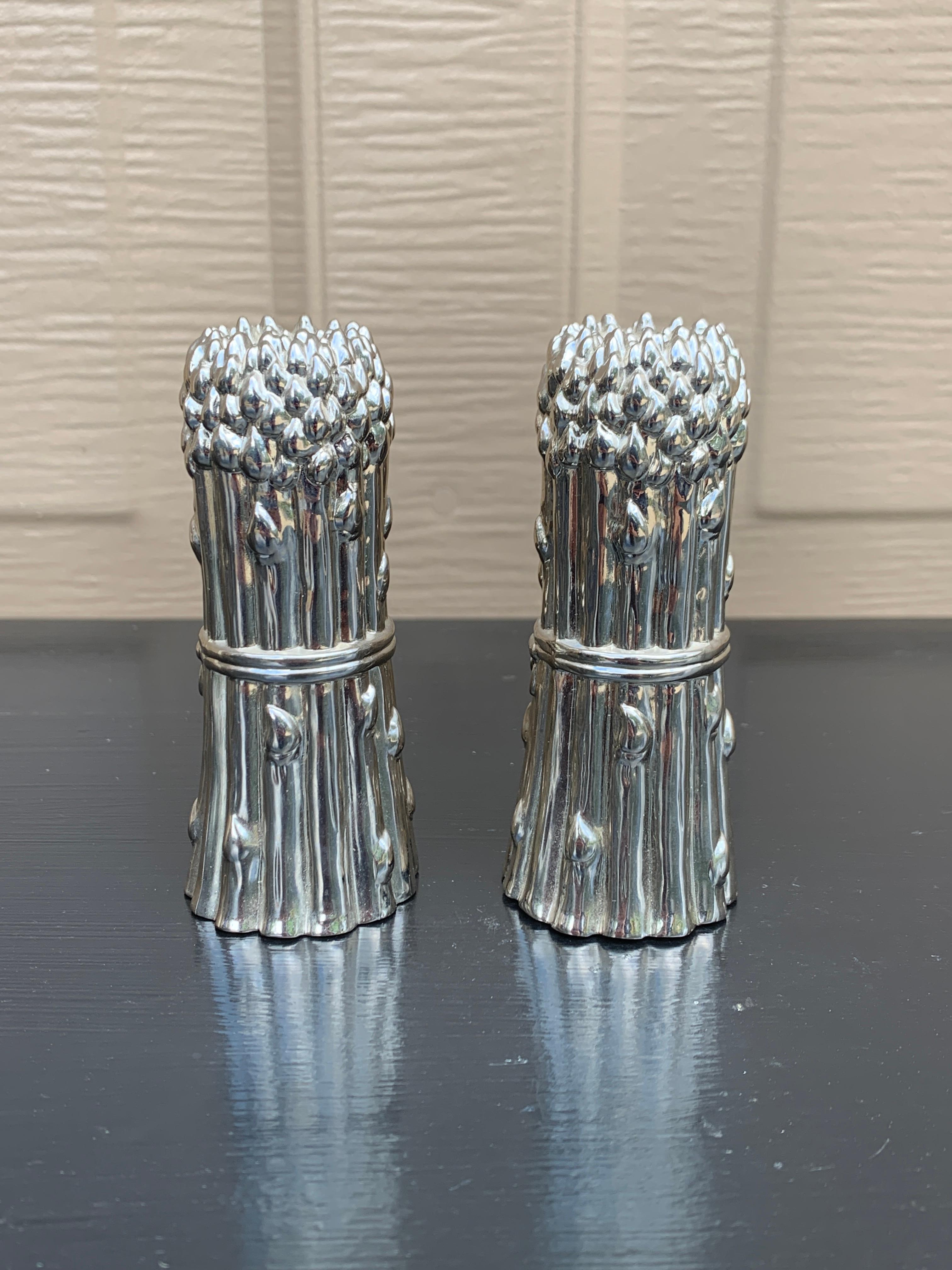 20ième siècle Salière et poivrière en argent Godinger French Country Asparagus en vente