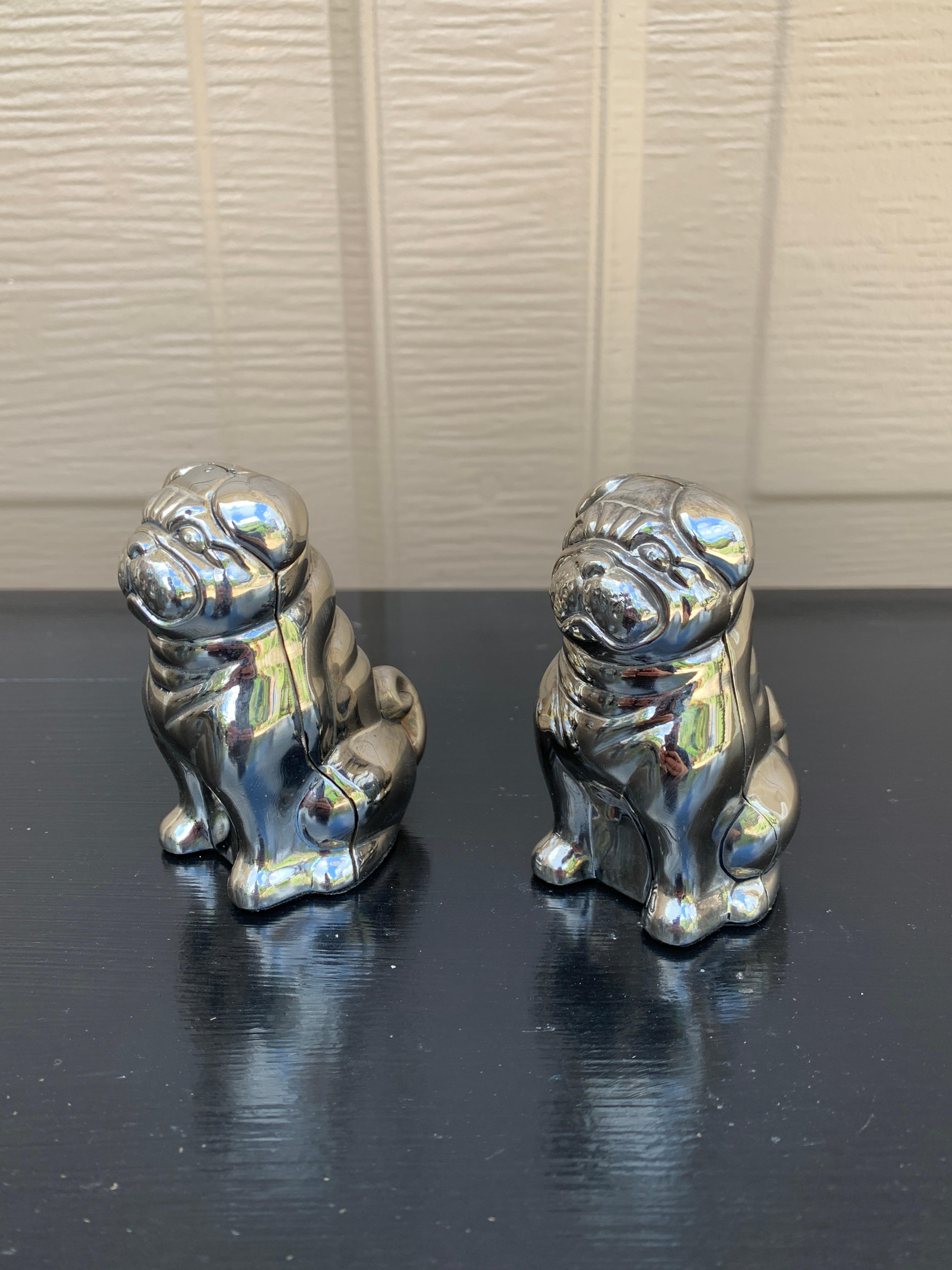20ième siècle Shakers à sel et poivre en argent Godinger Pug Dog en vente