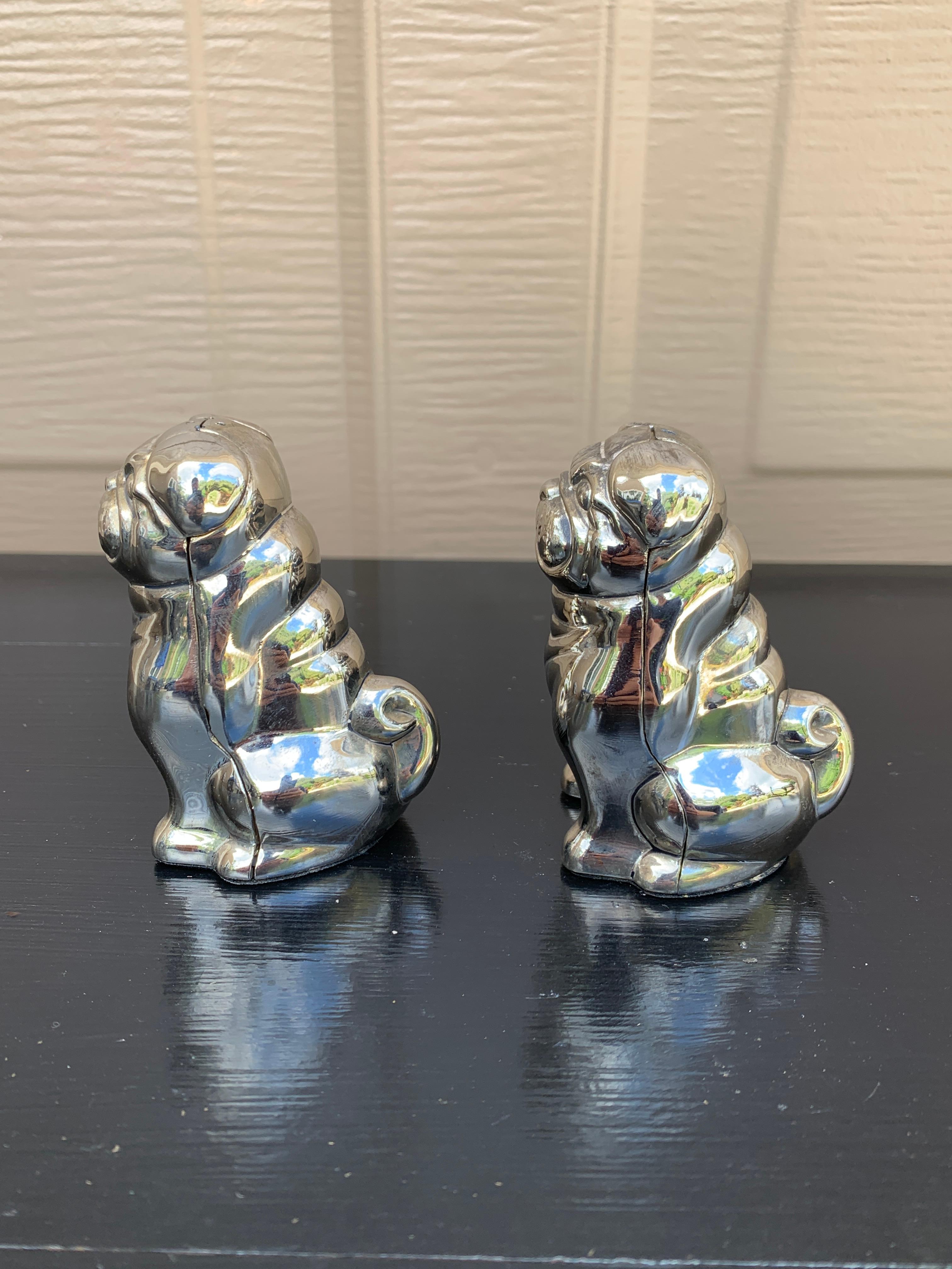 Argent Shakers à sel et poivre en argent Godinger Pug Dog en vente