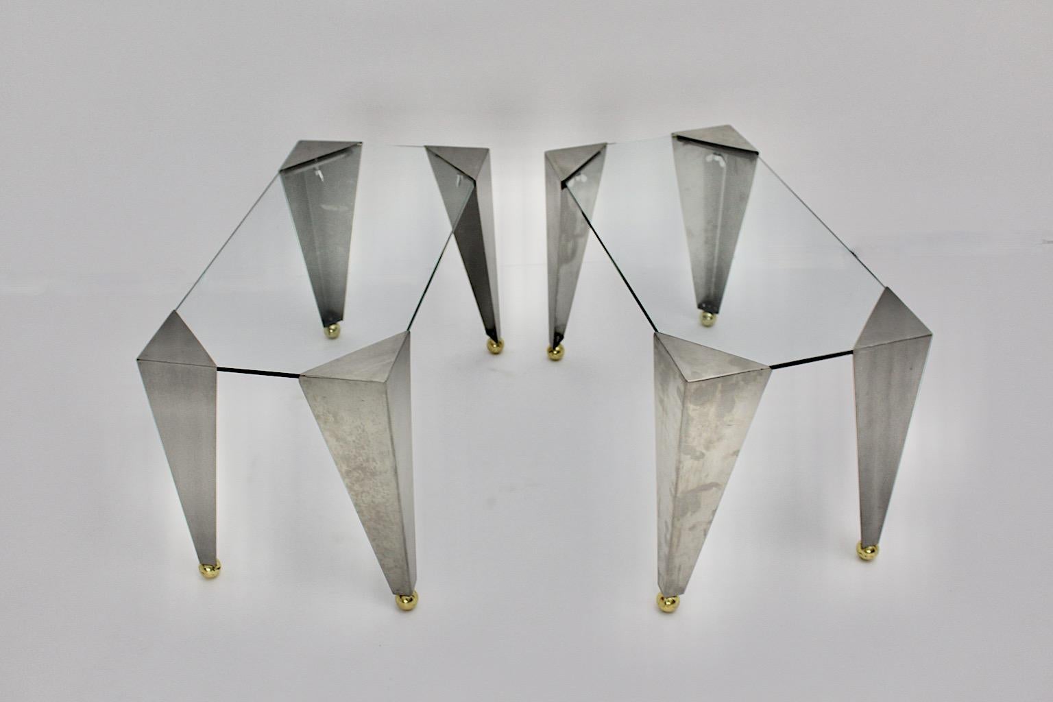 Moderner Beistelltisch aus Edelstahl und Messing in Silber und Gold, Italien, Paar (21. Jahrhundert und zeitgenössisch) im Angebot