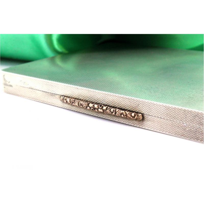 European Silver-gold perforated case with gold interior and gilt clasp For Sale