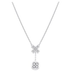 White Gold plated Silver Dangle Pendant Necklace; Kiss and Flower 