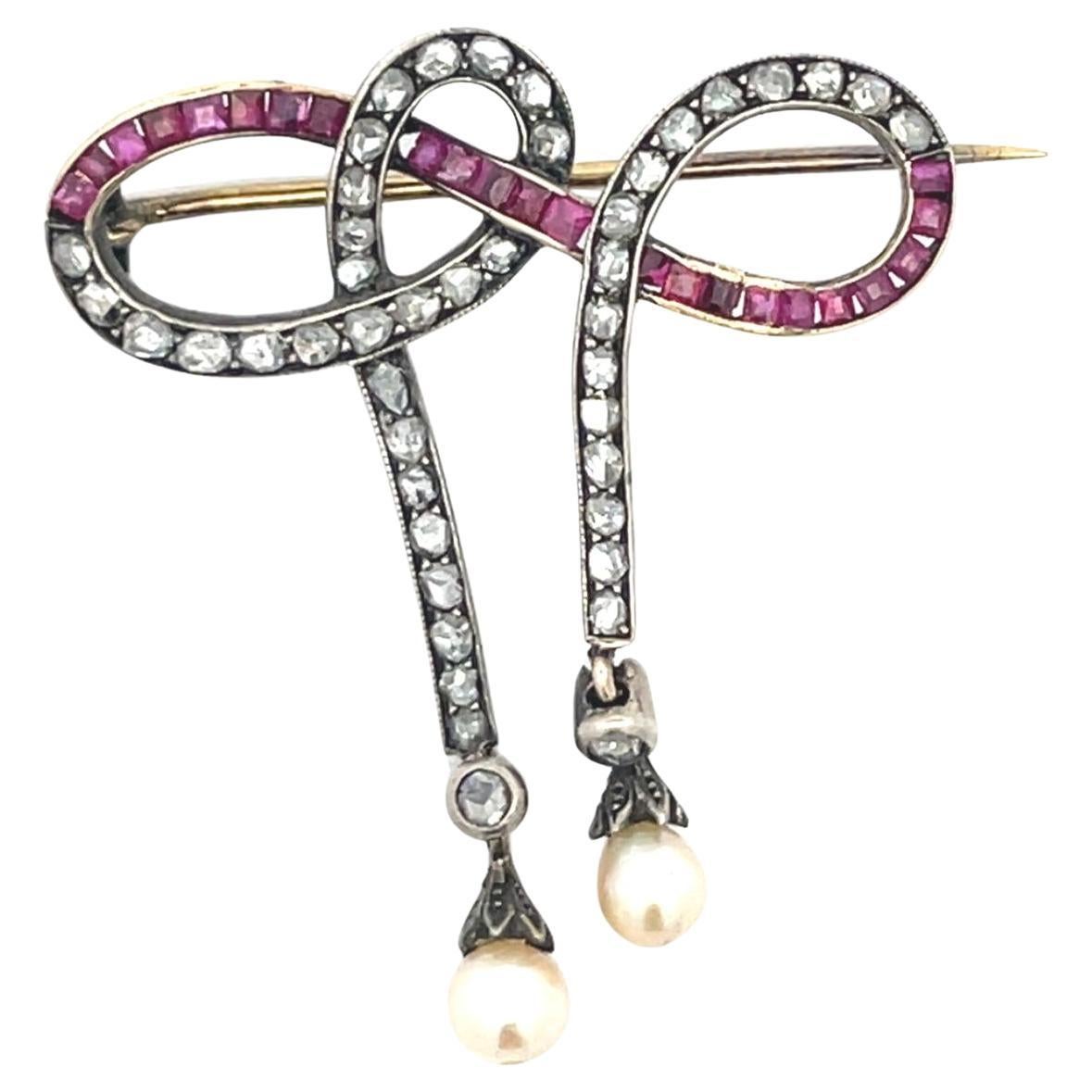 Silber
Gold Viktorianisch Diamant Rubin Diamant Perlen Brosche