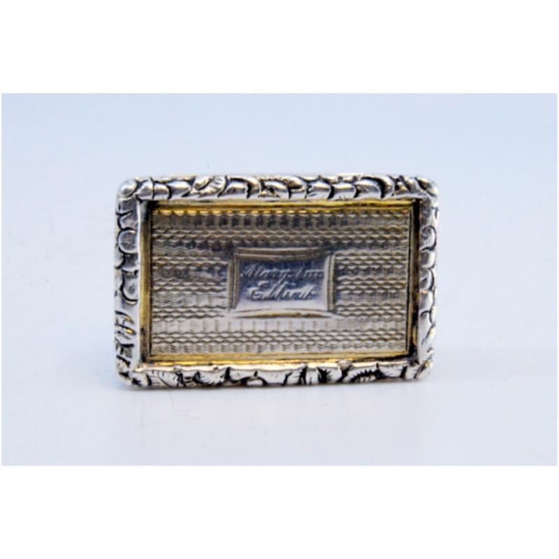 Silver-gold vinaigrette box with corded lid trim, George IV period For Sale 4