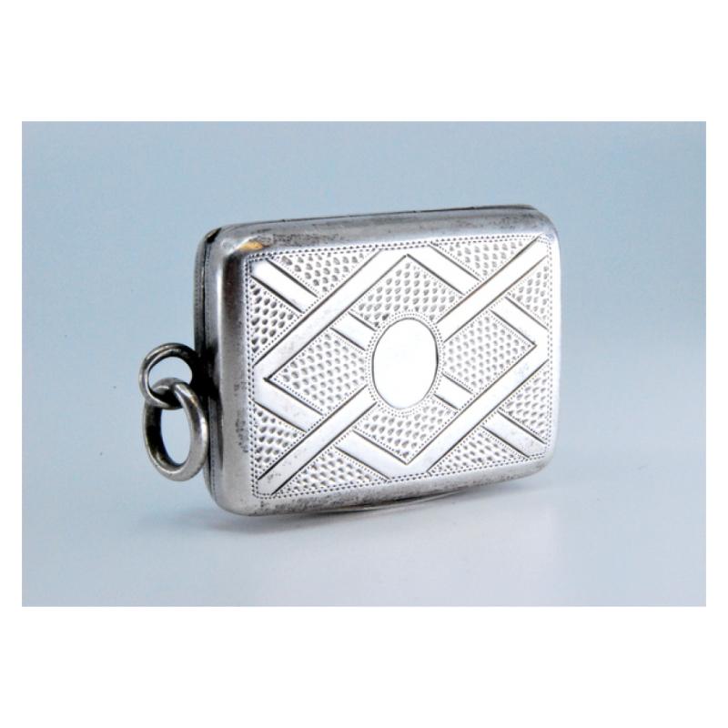 Silver-gold vinaigrette box with diamond-pattern engraving, George III period For Sale 4