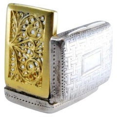 Silver-gold vinaigrette box with engraved lid, George IV period