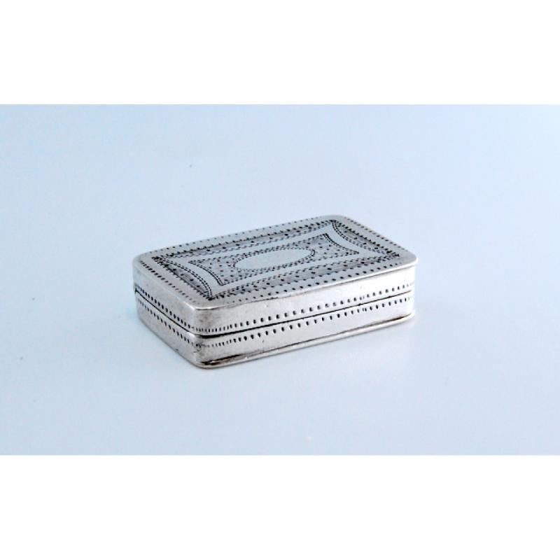 Silver-gold vinaigrette box with engraving on both sides, George III period In Good Condition For Sale In Porto, PT