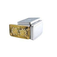 Silver-gold vinaigrette box with engraving on both sides, George III period