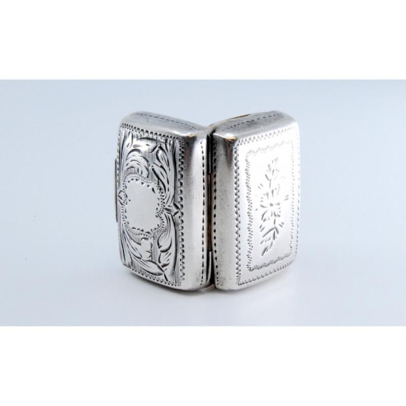 Silver-gold vinaigrette box with engraving, Victorian period (Silber) im Angebot