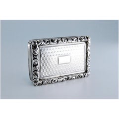 Scatola per vinaigrette in argento e oro con fregi e coperchio perforato, periodo William IV