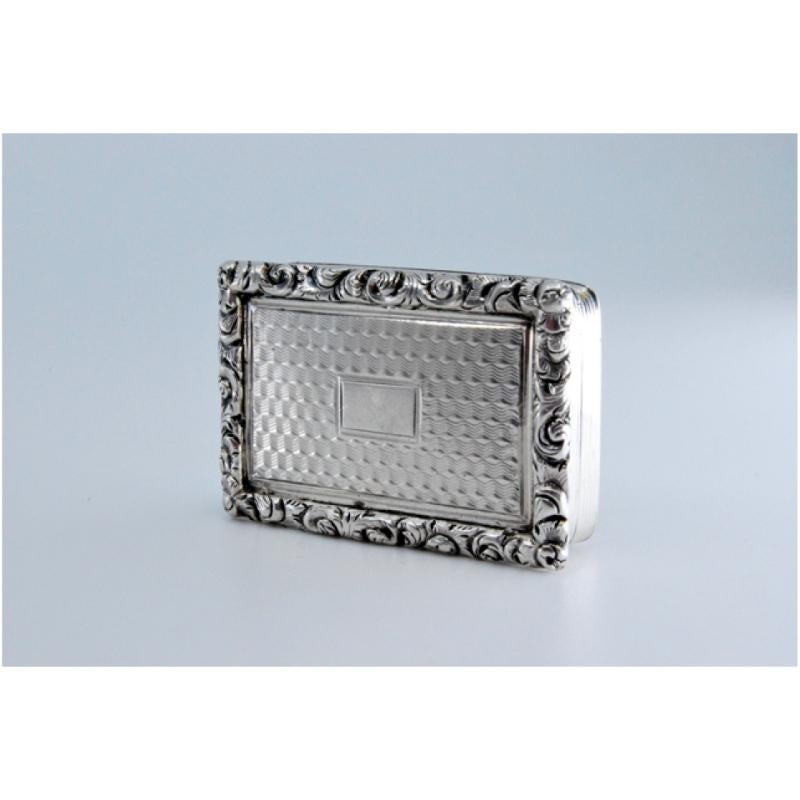European Silver-gold vinaigrette box with friezes and perforated lid, William IV period For Sale