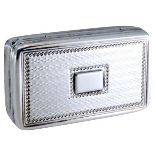 Silver-gold vinaigrette box with friezes and raised lid, George IV period