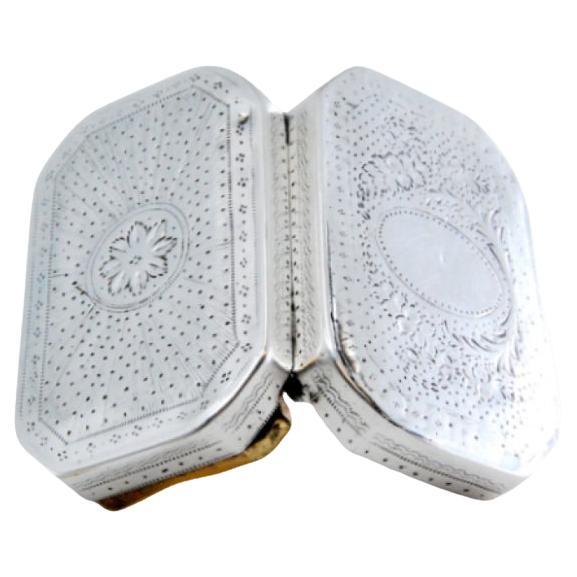 Silver-gold vinaigrette with engraved lid, George III period