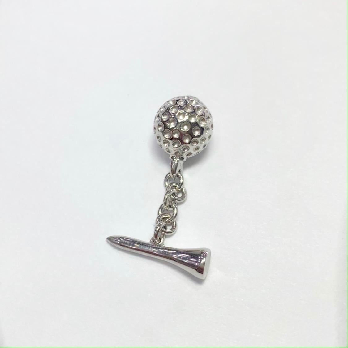 Great Quality Solid Silver Golf Ball and Tee Chain Cufflinks. English made. 

Approx total length : 33mm
Weight : 19.7g