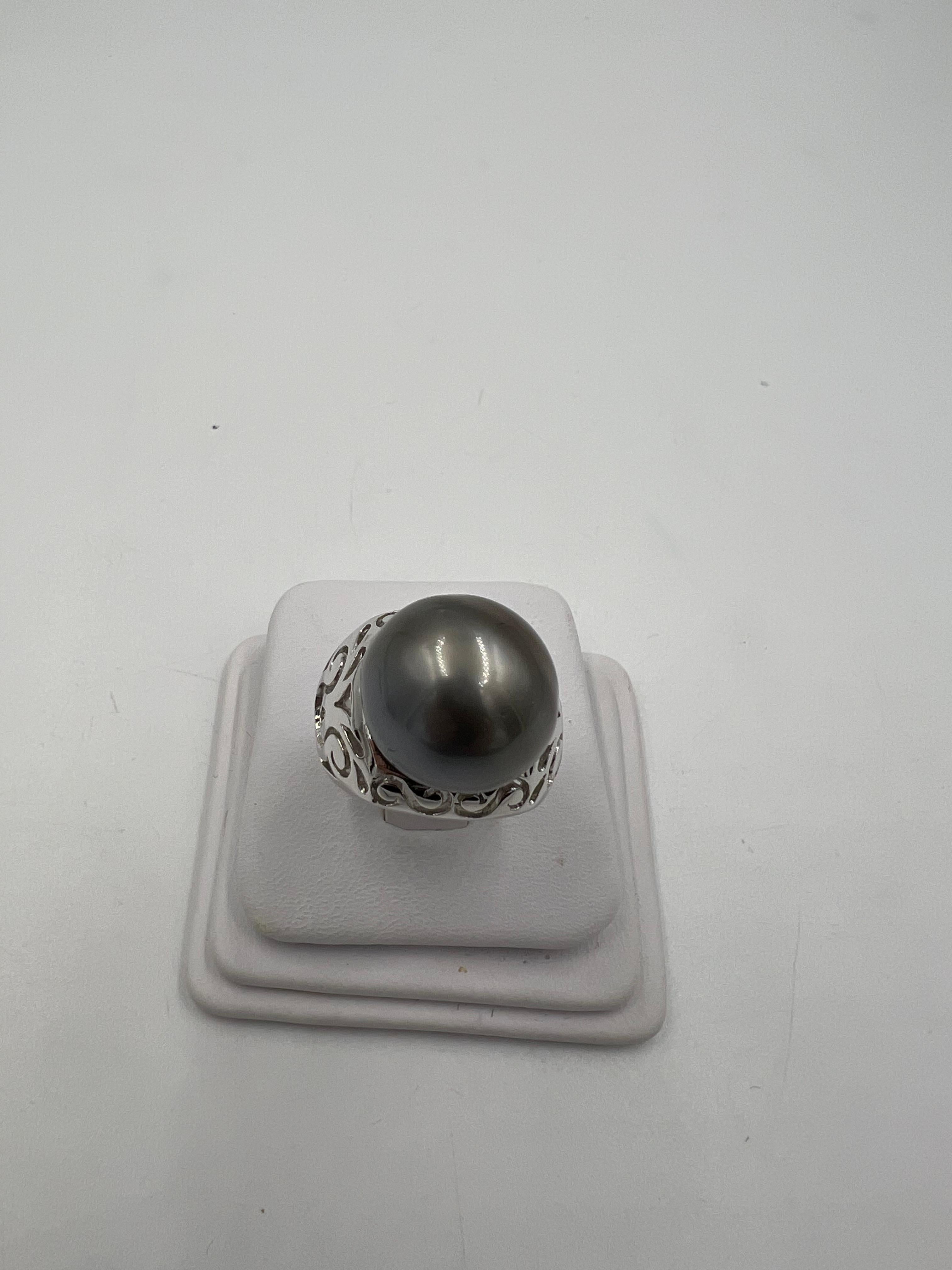Anello con perla tahitiana grigio argento da 15,75 mm in oro bianco in vendita 5