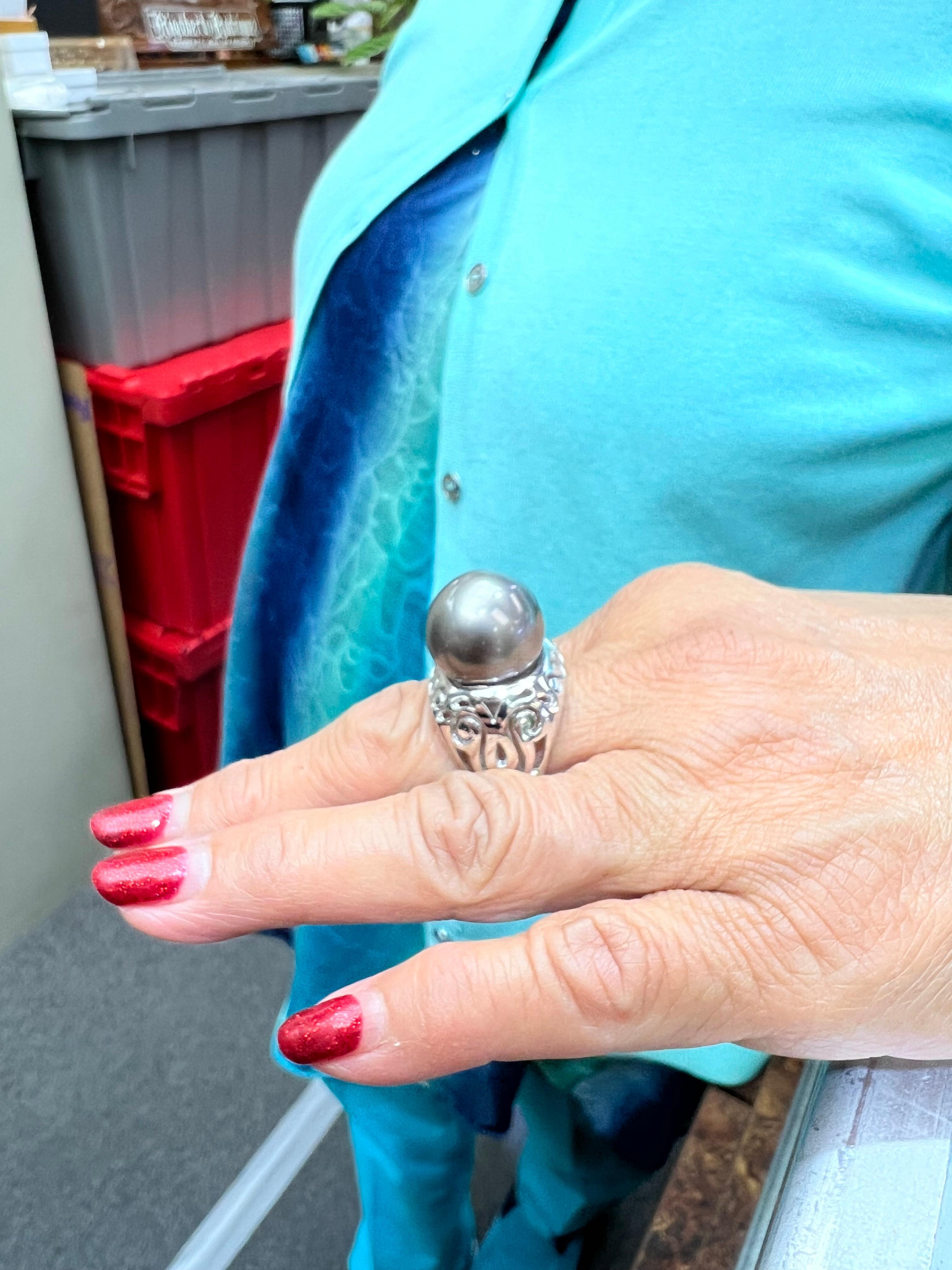 Anello con perla tahitiana grigio argento da 15,75 mm in oro bianco In condizioni buone in vendita a Los Angeles, CA