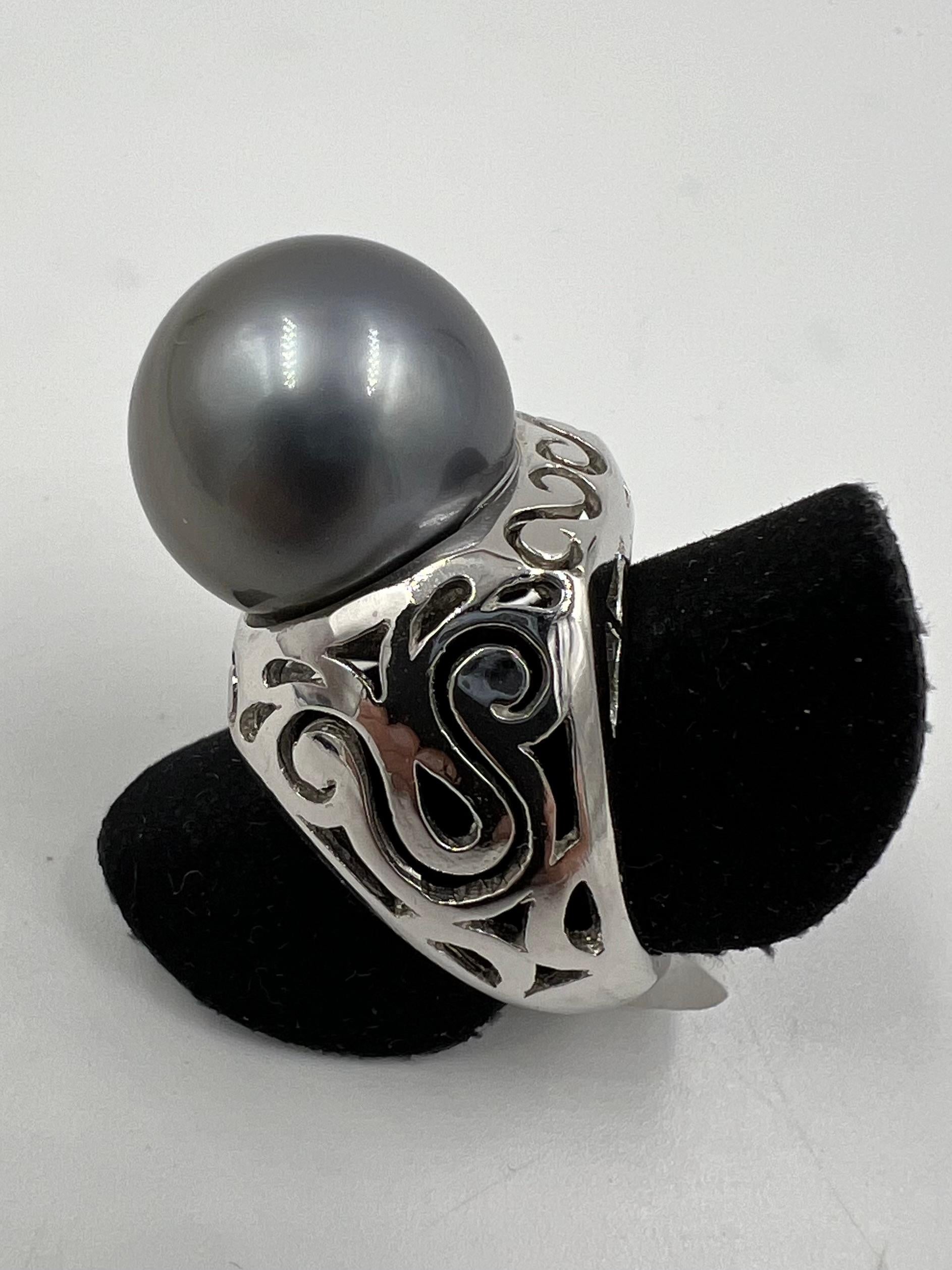 Anello con perla tahitiana grigio argento da 15,75 mm in oro bianco in vendita 1