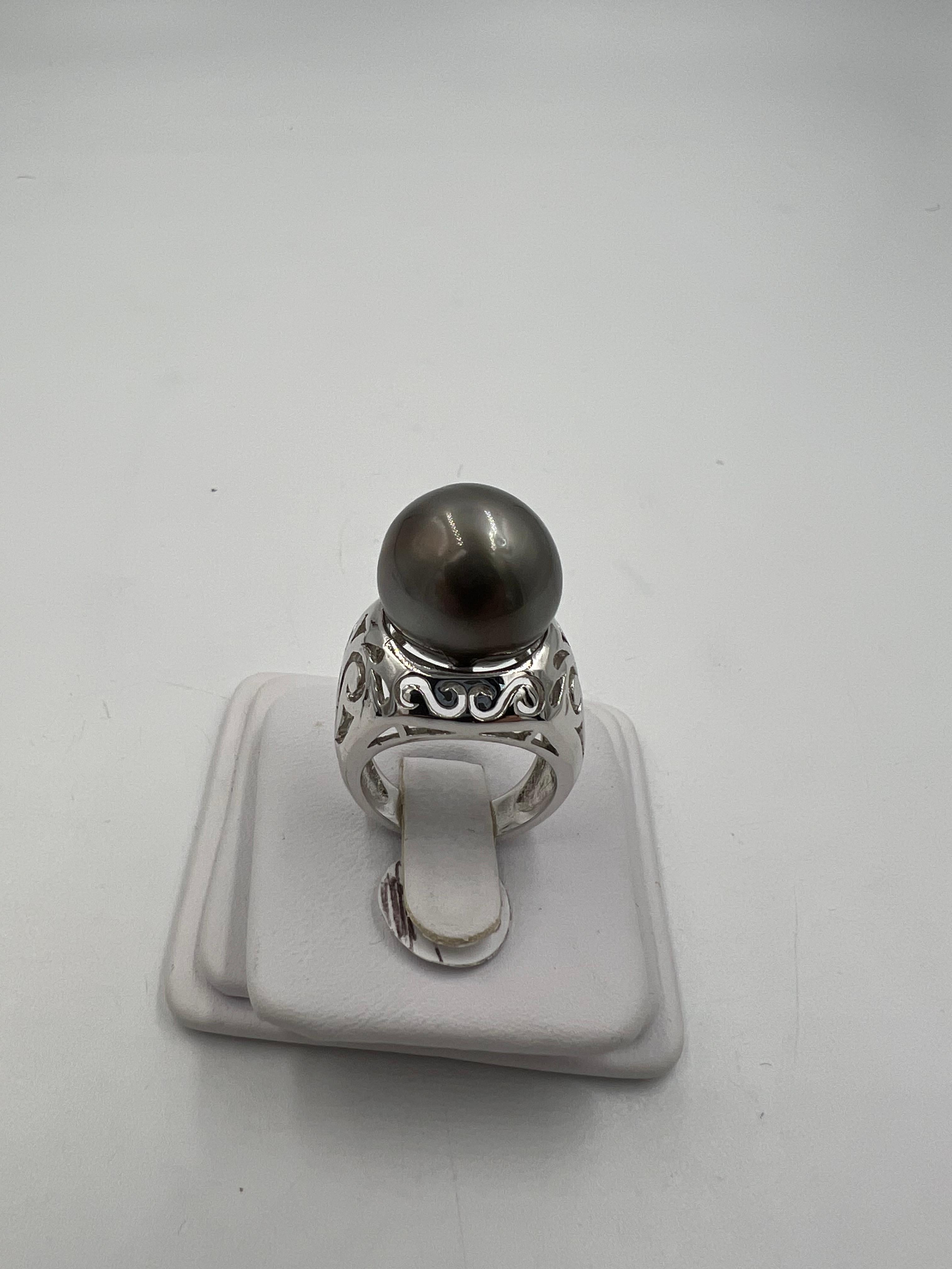 Anello con perla tahitiana grigio argento da 15,75 mm in oro bianco in vendita 3