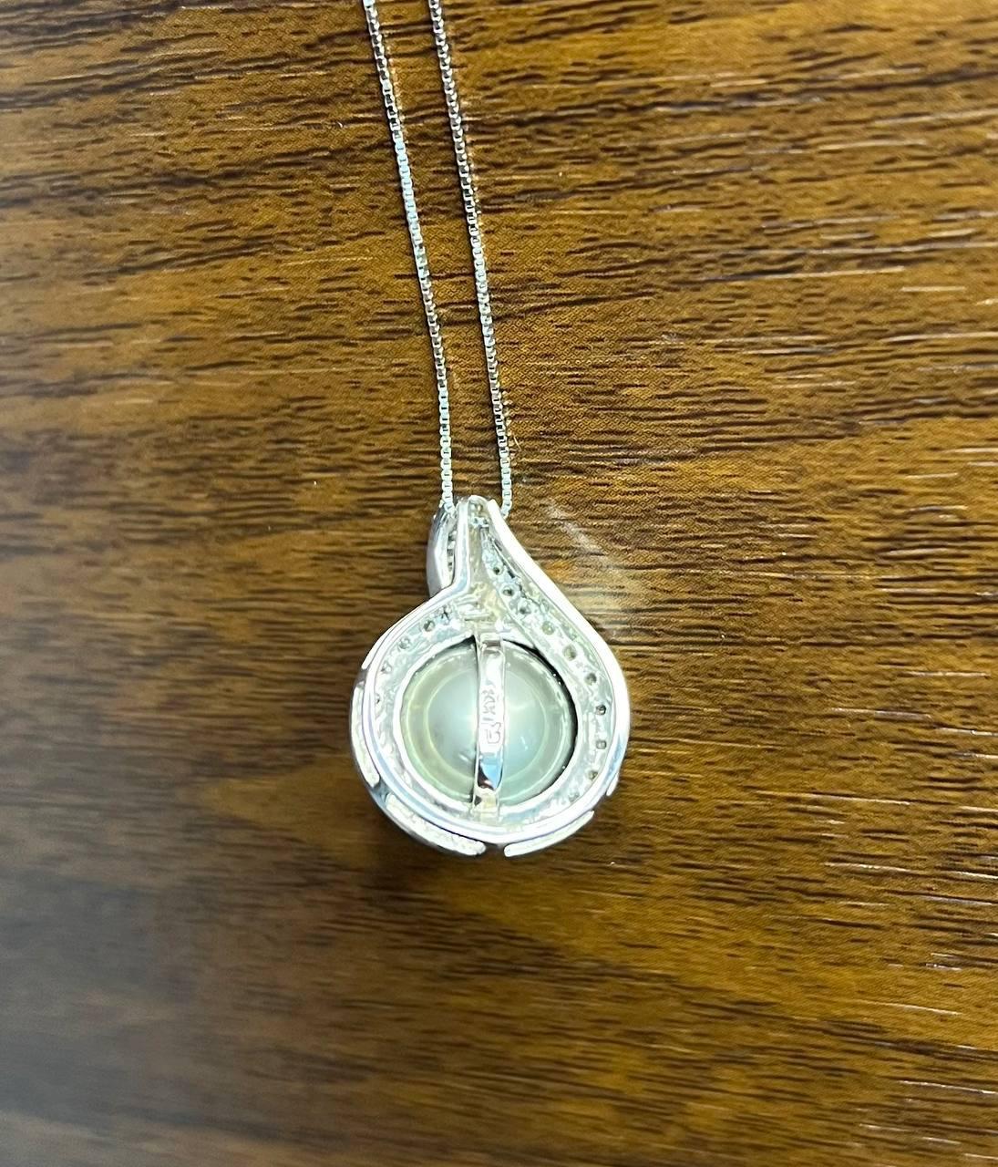 Silver Grey Black Tahitian Pearl Diamonds Halo 14K White Gold Pendant Necklace For Sale 2