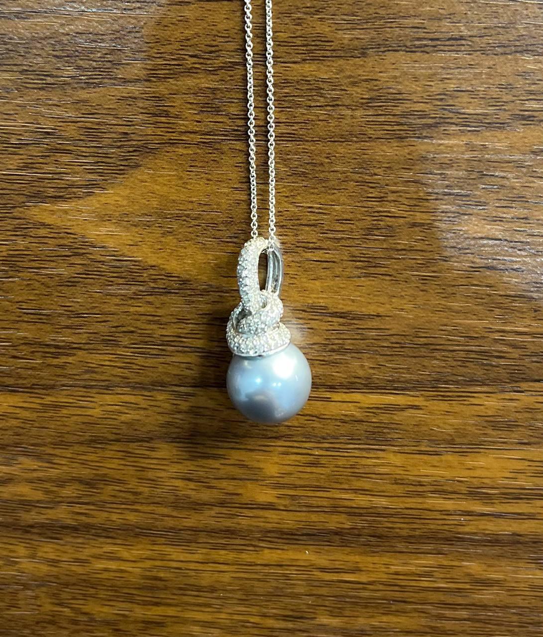 Silver Grey Black Tahitian Pearl Diamonds Halo 14K White Gold Pendant Necklace For Sale 3