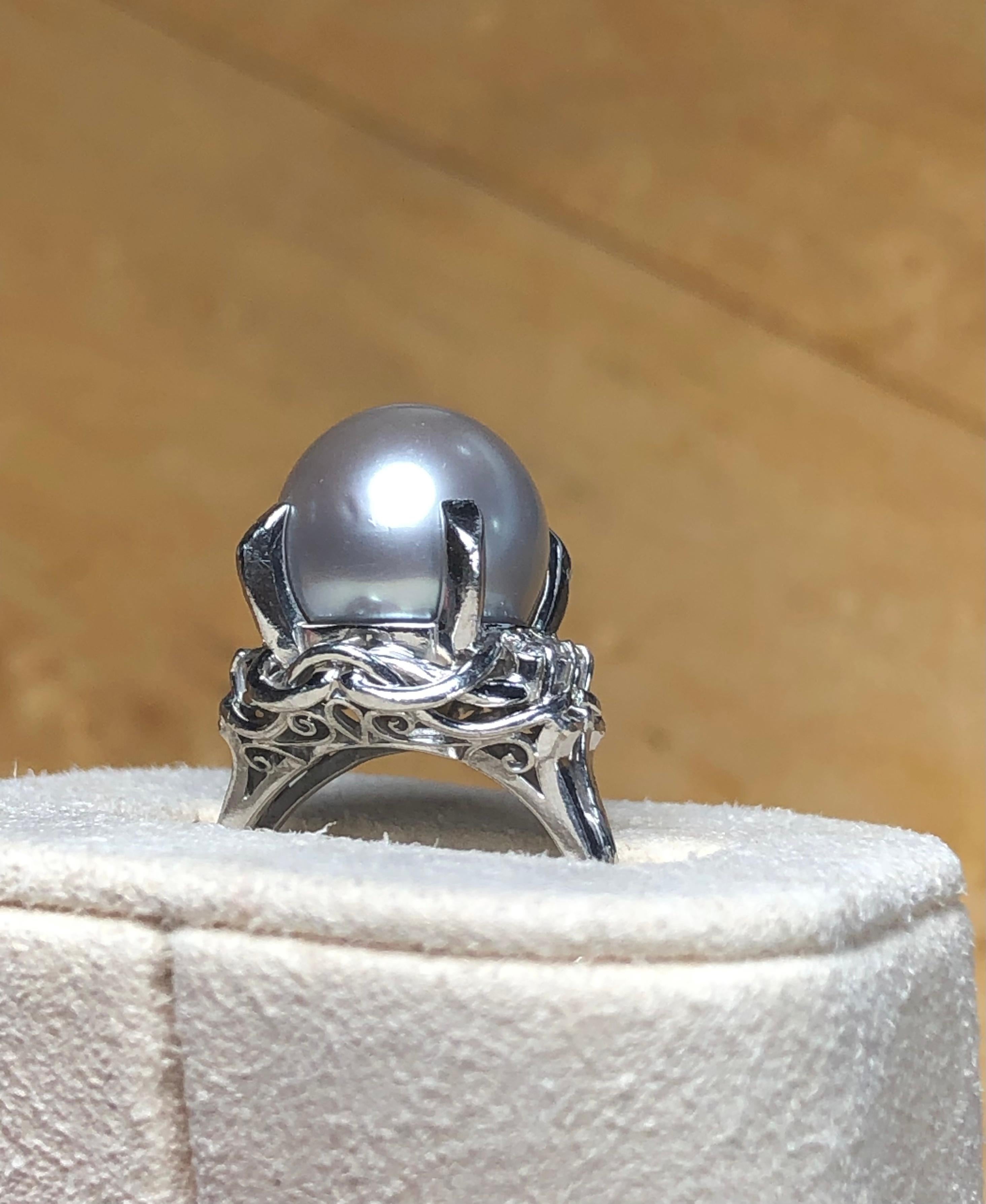 Silberner Grauer Tahiti-Perlen-Diamant-Platin-Ring im Angebot 3