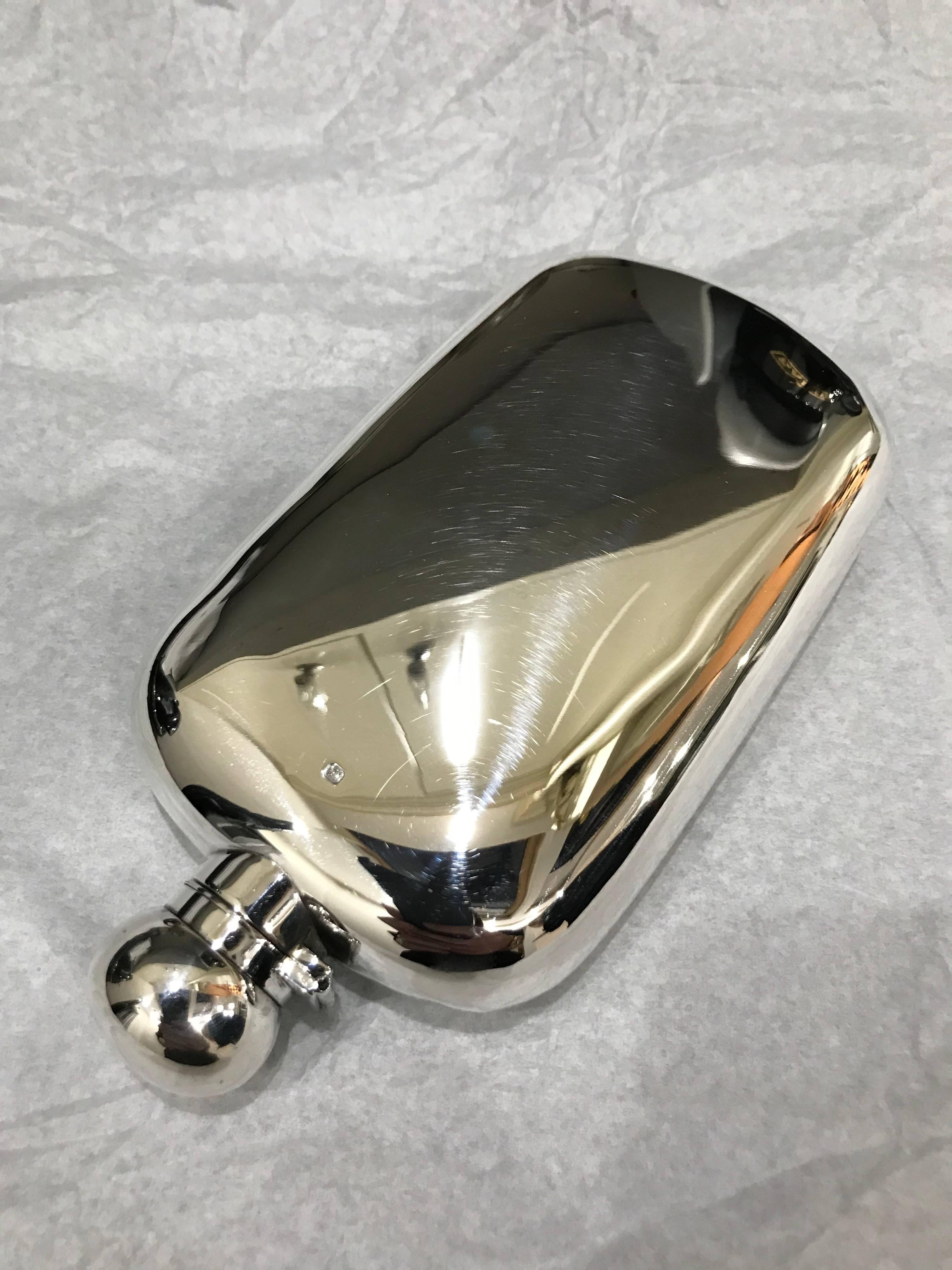 Silver Hall Marked Hip or Pocket Flask, James Dixon & Sons, 1896 In Good Condition In Chillerton, Isle of Wight