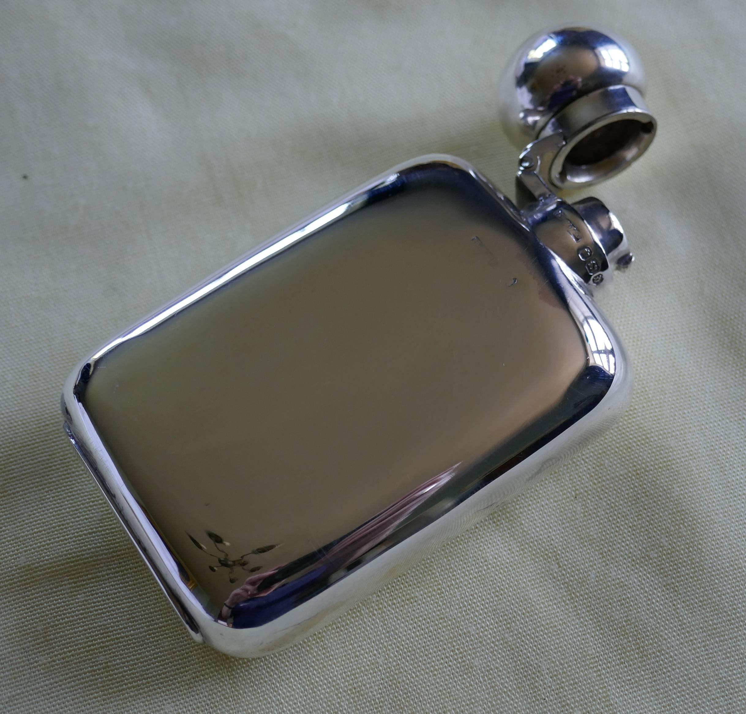 Silver Hallmarked Hip or Pocket Flask, 1896 In Good Condition In Chillerton, Isle of Wight