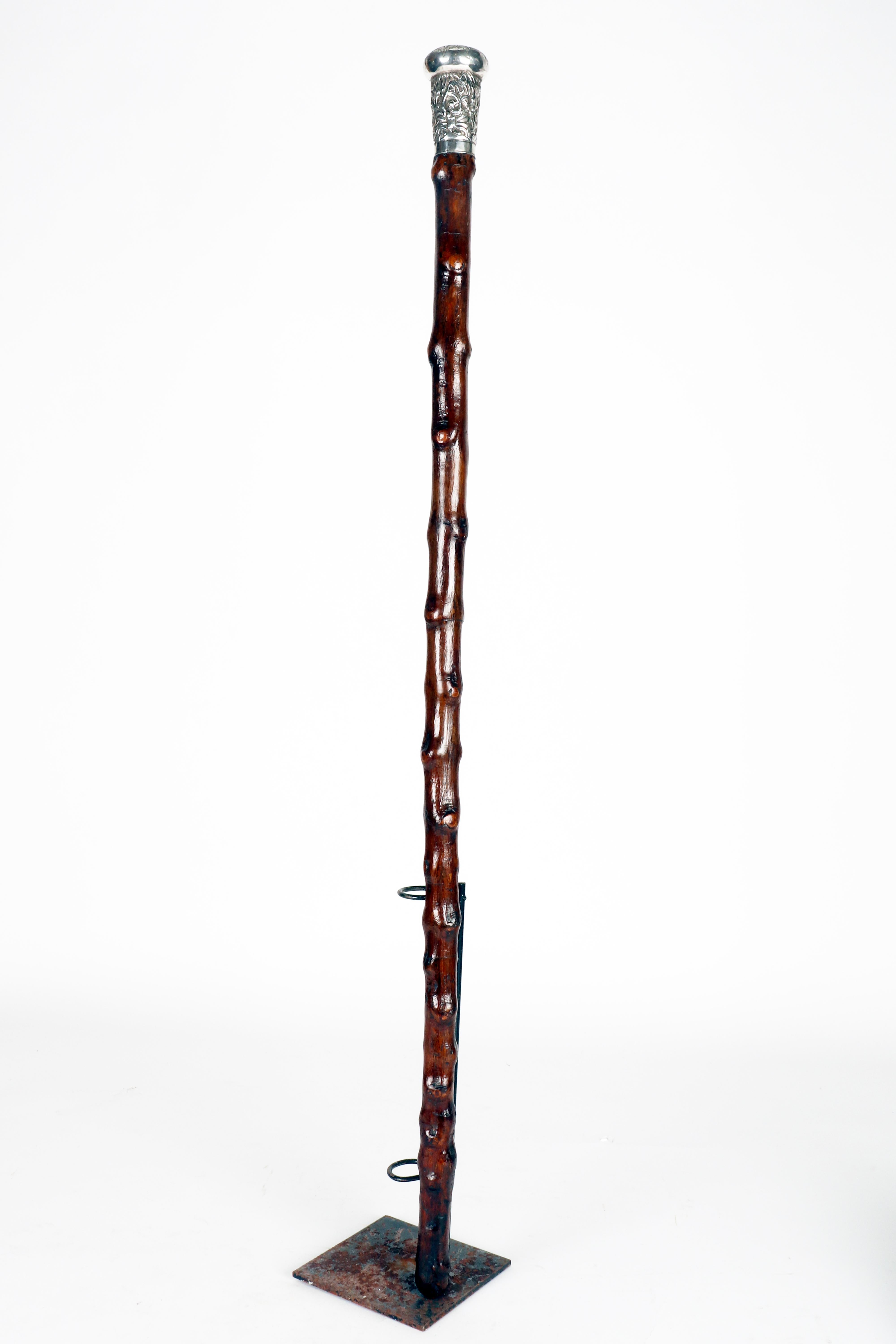Silver handle walking stick, China for the Western market, 1890.  For Sale 3