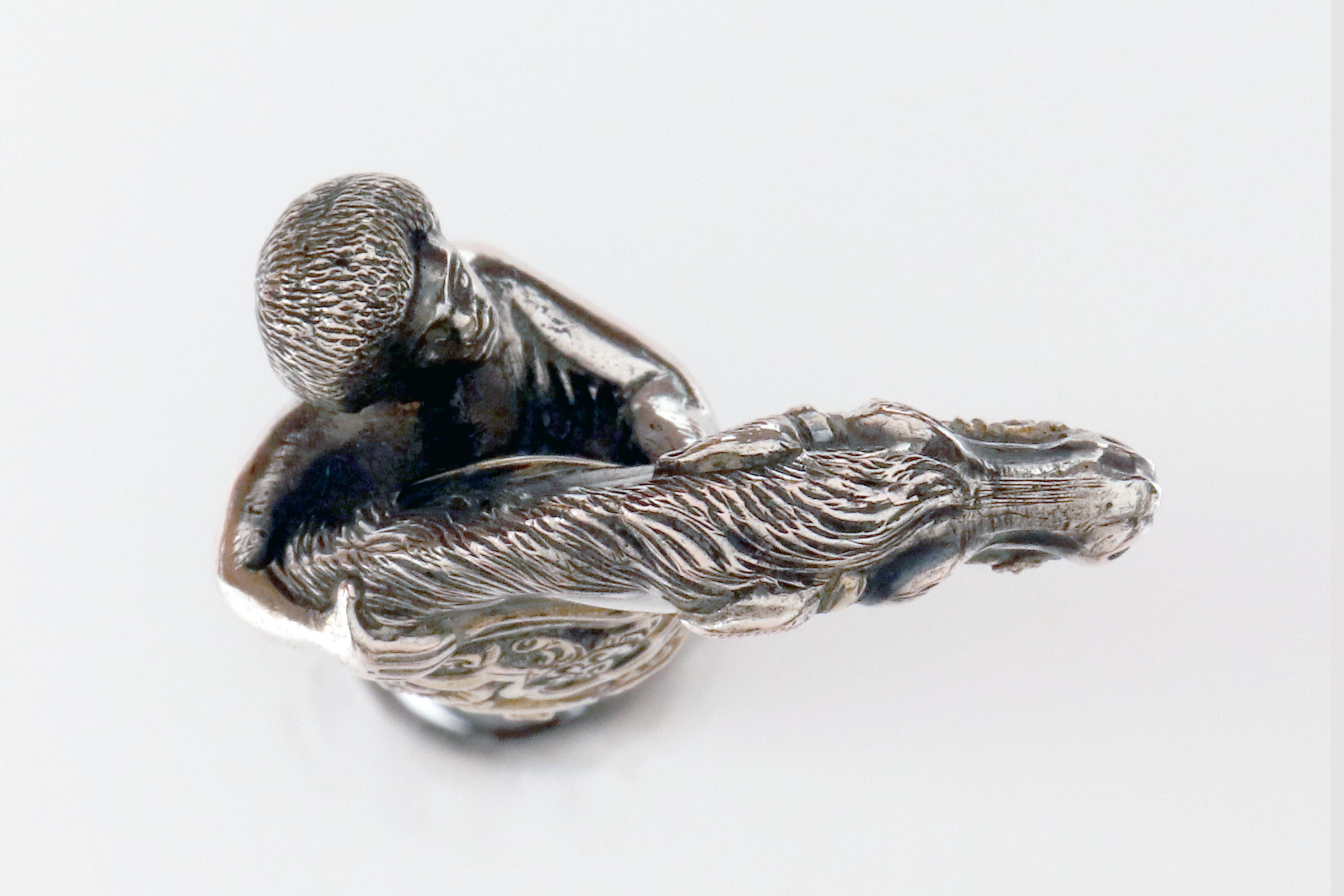 Silver handle walking stick, depicting a horse head and a jockey, England 1900. For Sale 5