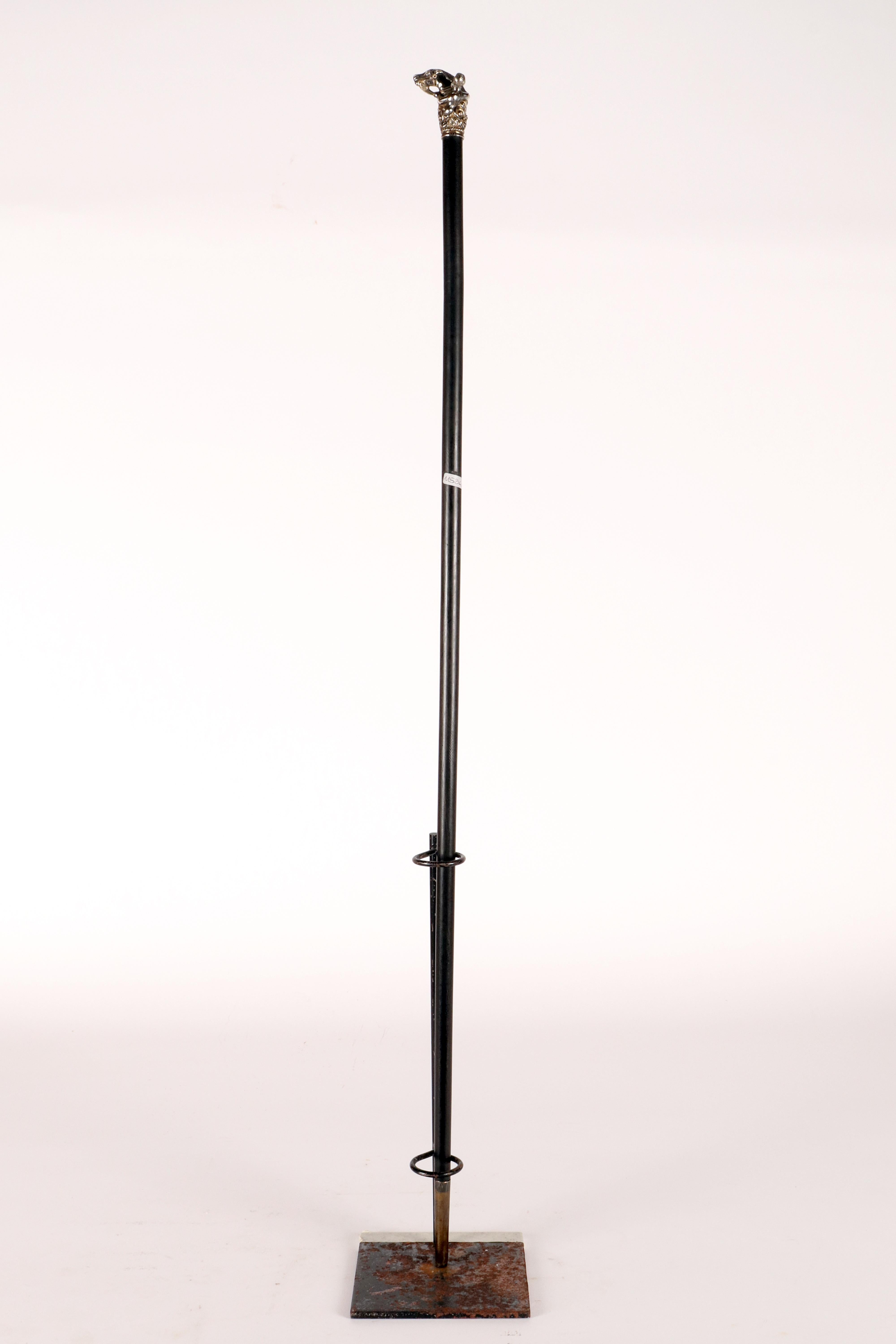 Silver handle walking stick, depicting a horse head and a jockey, England 1900. For Sale 6