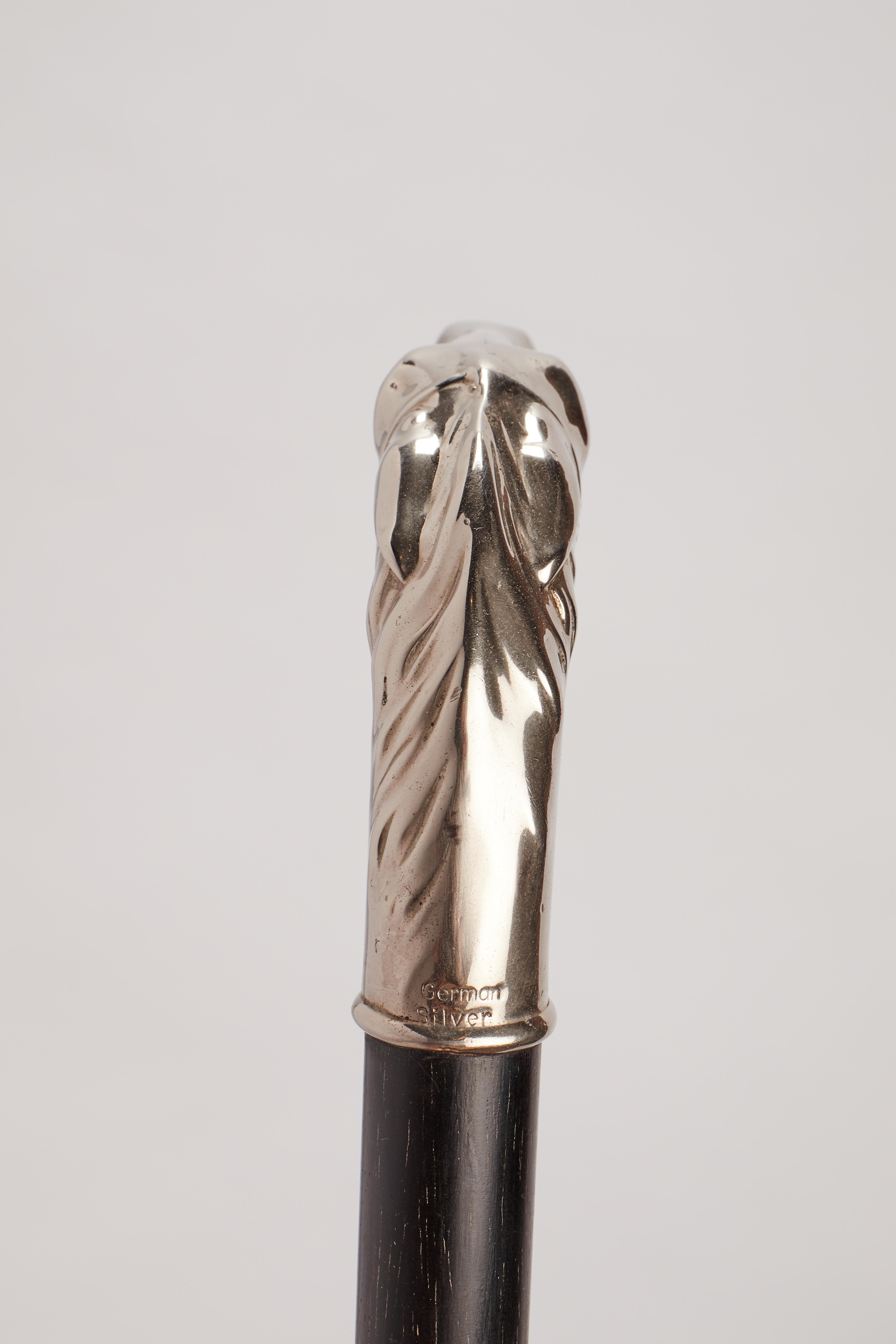 Silver handle walking stick, depicting the head of a horse Germany 1900. in vendita 1