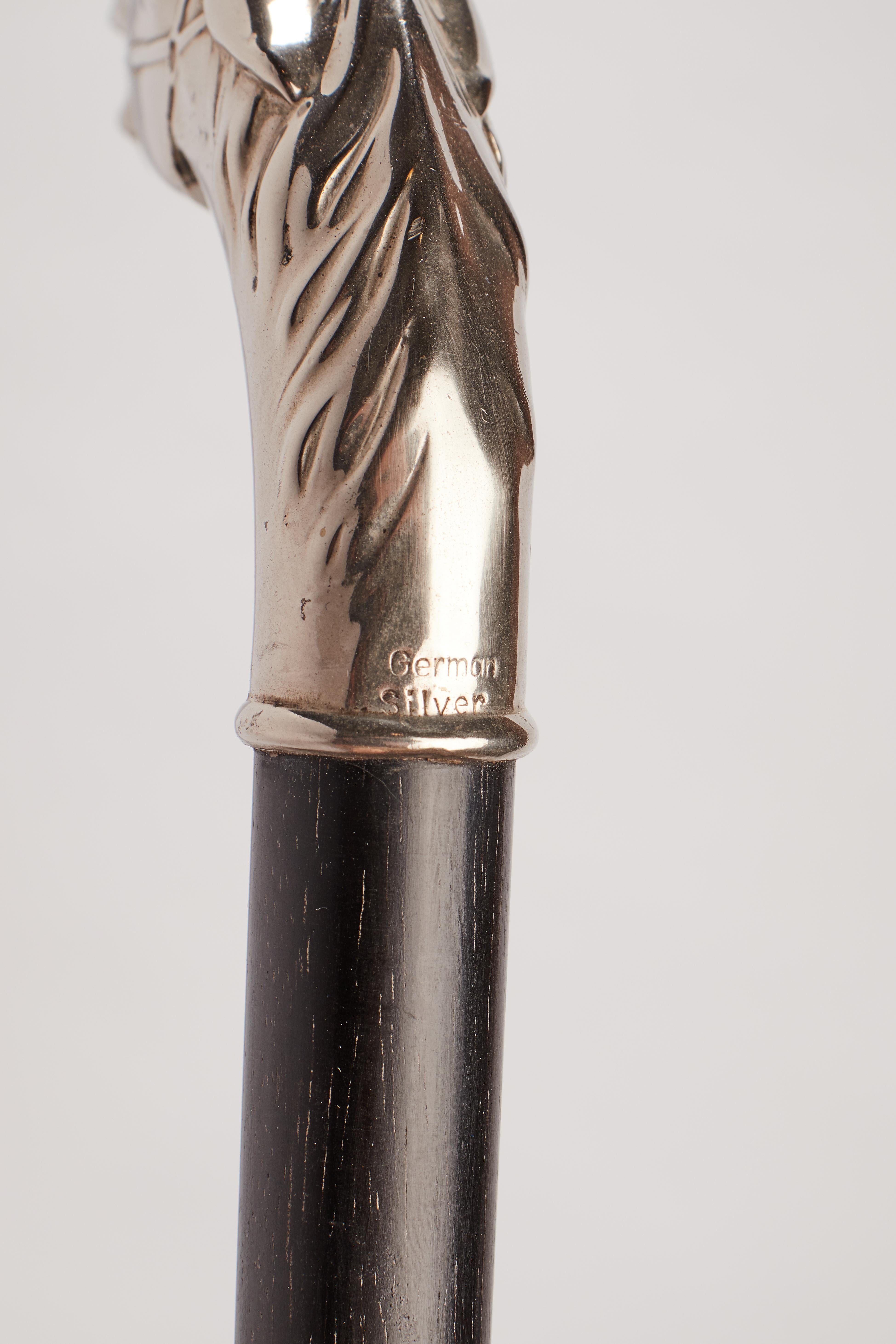 Silver handle walking stick, depicting the head of a horse Germany 1900. in vendita 2