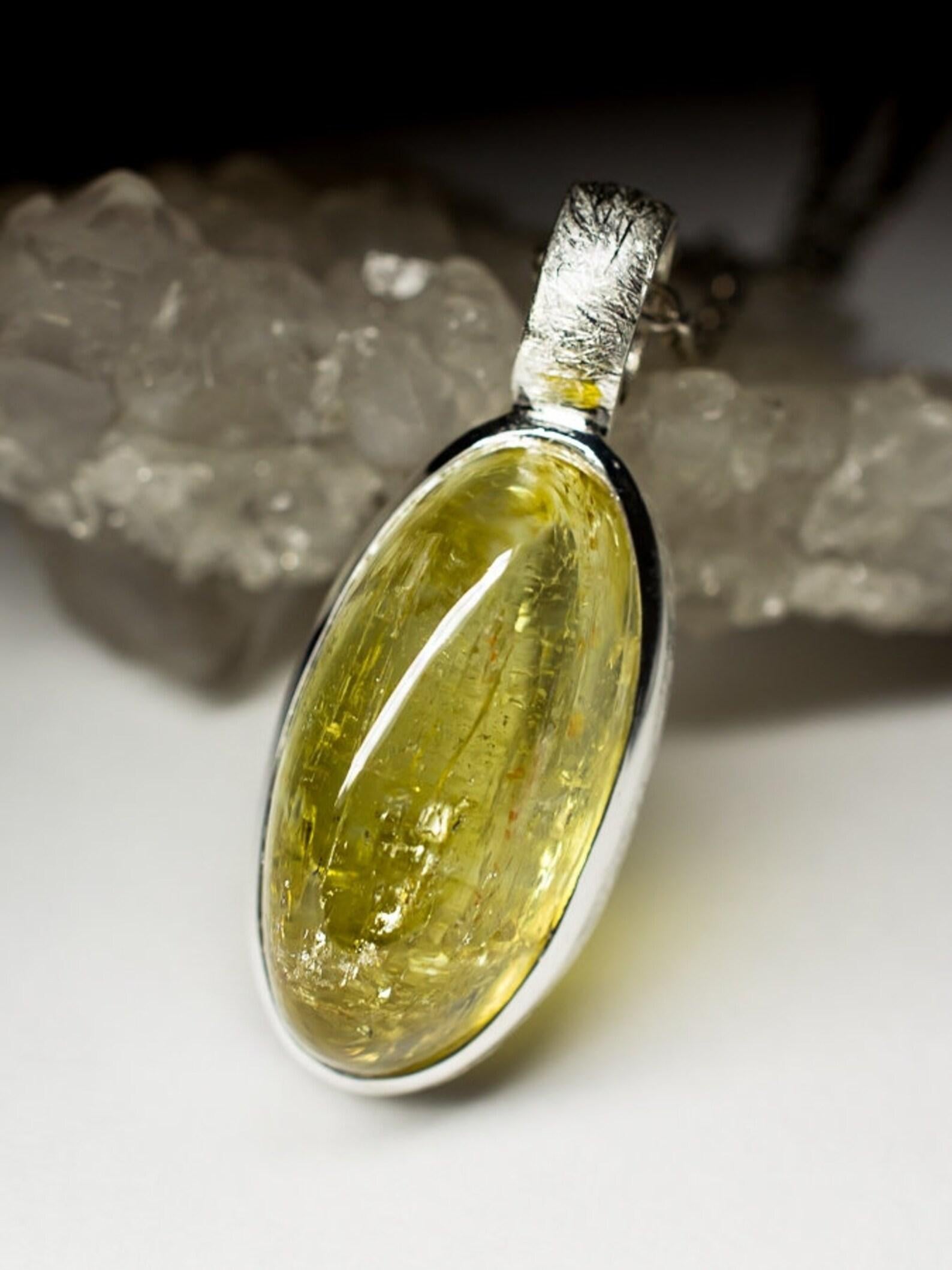 Silver Heliodor Pendant Lemon Yellow Beryl Oval Shape Cabochon Natural Gemstone For Sale 1