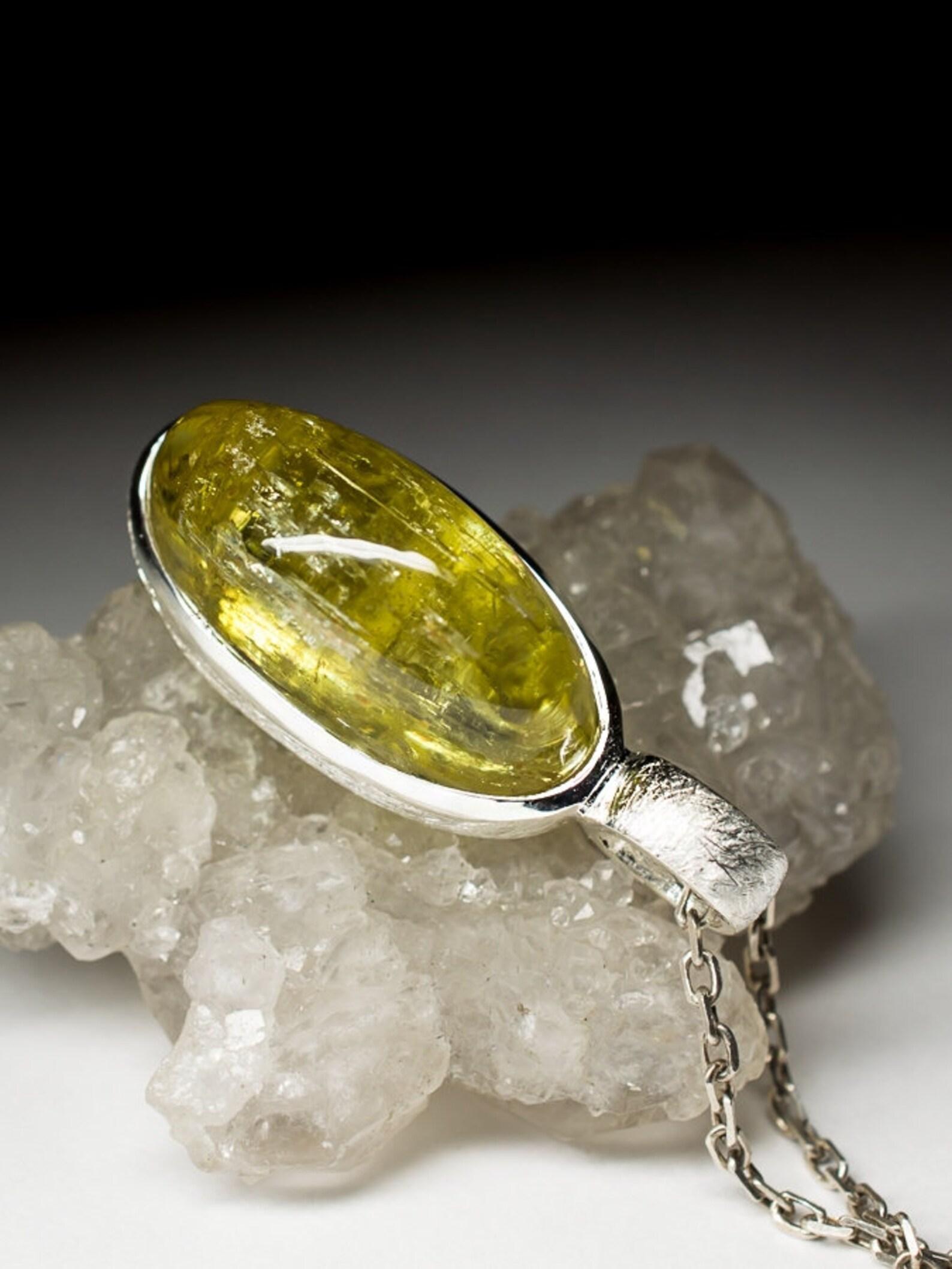Silver Heliodor Pendant Lemon Yellow Beryl Oval Shape Cabochon Natural Gemstone For Sale 2