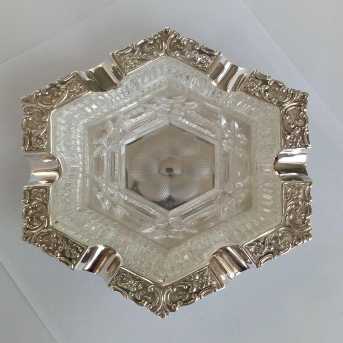 Silver Hexagonal Ashtray with a Cut Crystal Liner In Good Condition For Sale In London, GB